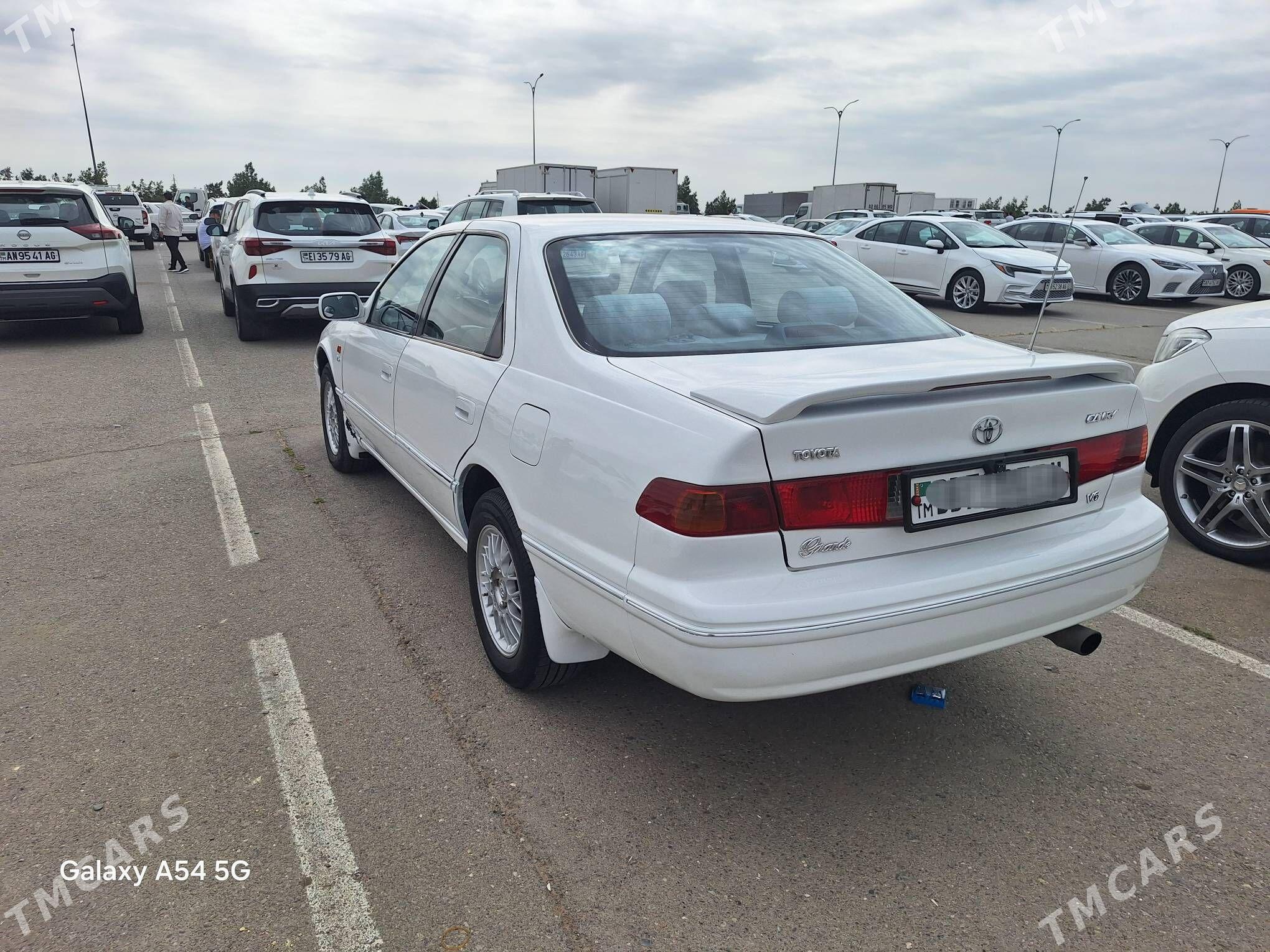 Toyota Camry 2000 - 175 000 TMT - Анев - img 1