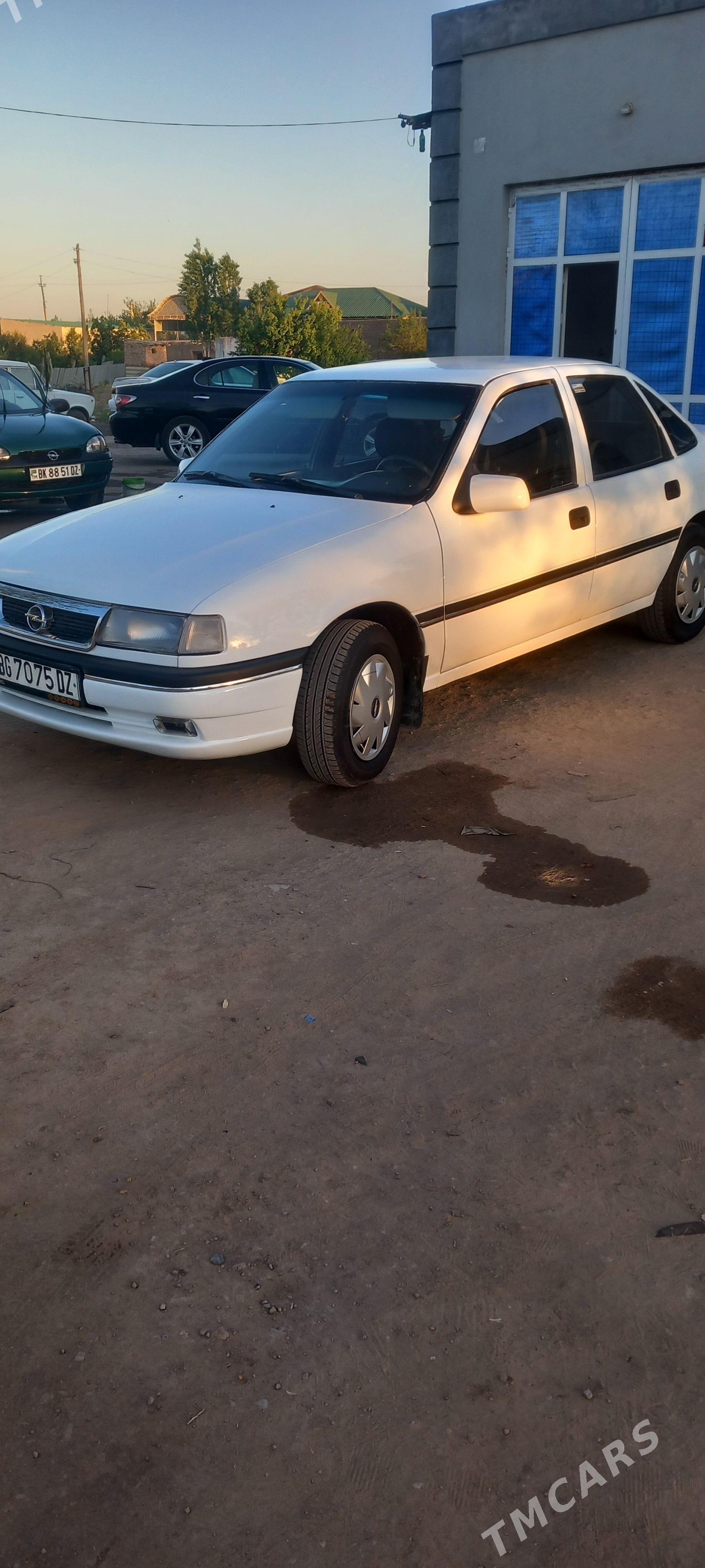 Opel Vectra 1991 - 48 000 TMT - Губадаг - img 1