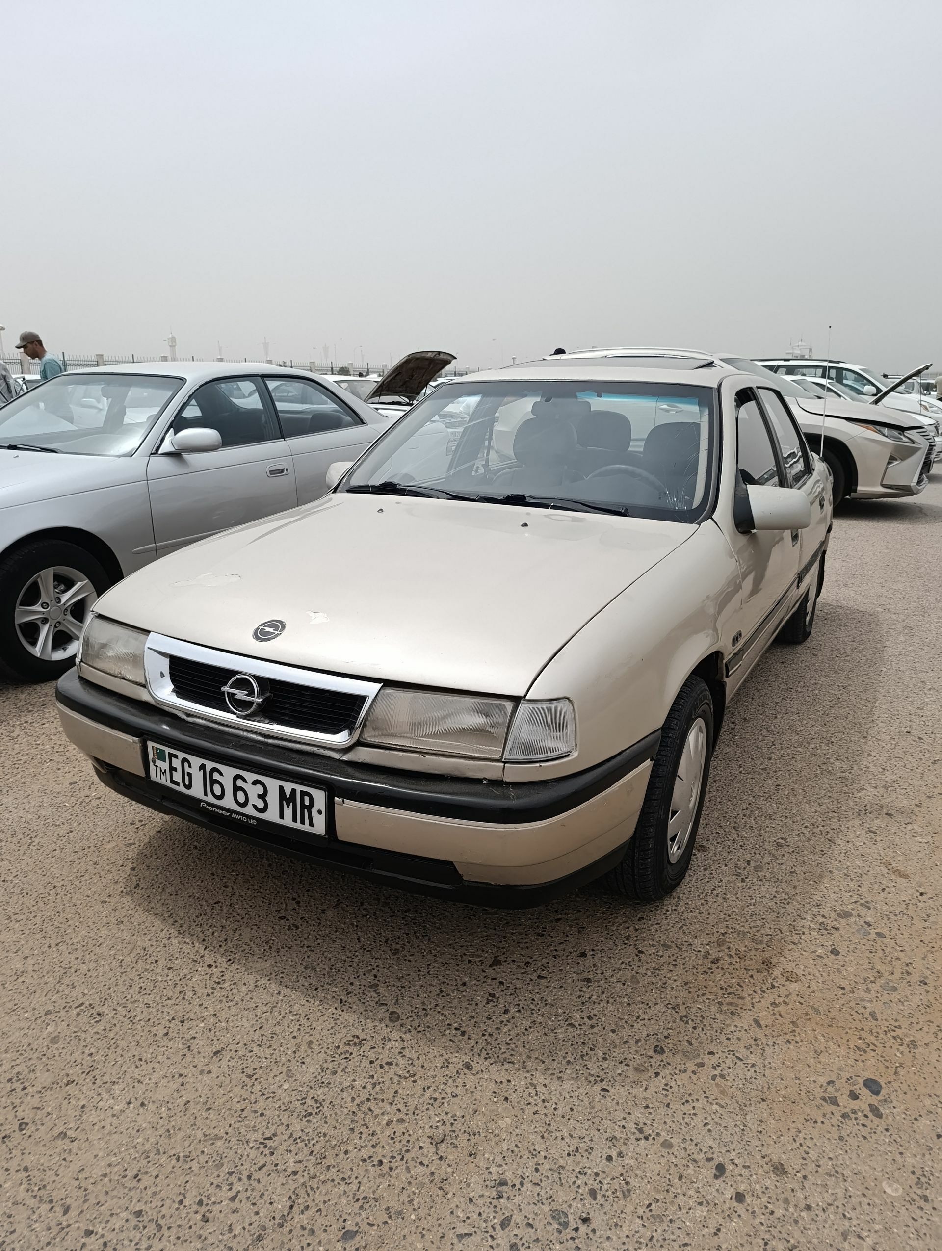 Opel Vectra 1990 - 35 000 TMT - Мургап - img 1