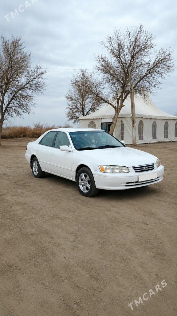 Toyota Camry 2001 - 180 000 TMT - Кёнеургенч - img 1