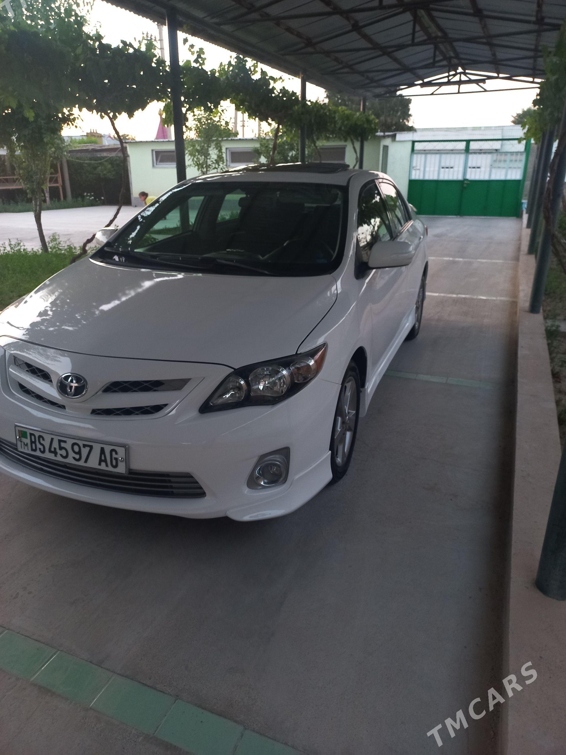 Toyota Corolla 2012 - 220 000 TMT - Büzmeýin - img 1
