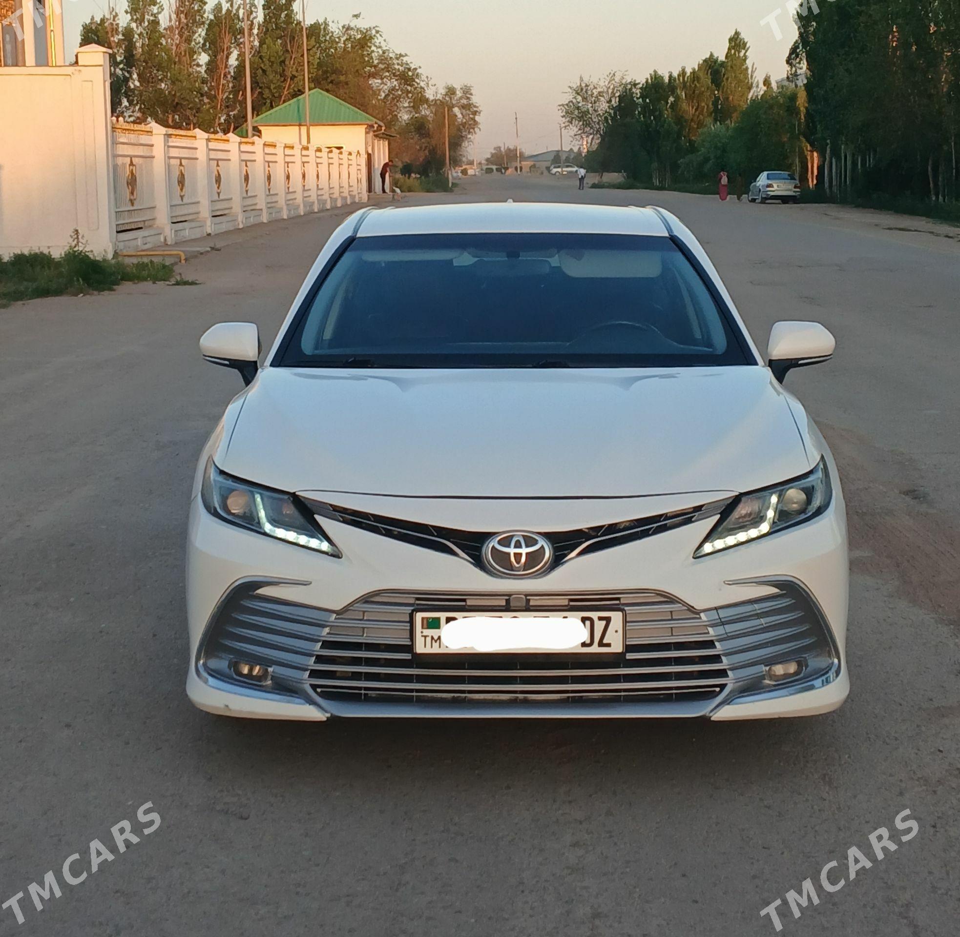 Toyota Camry 2019 - 260 000 TMT - Дашогуз - img 1