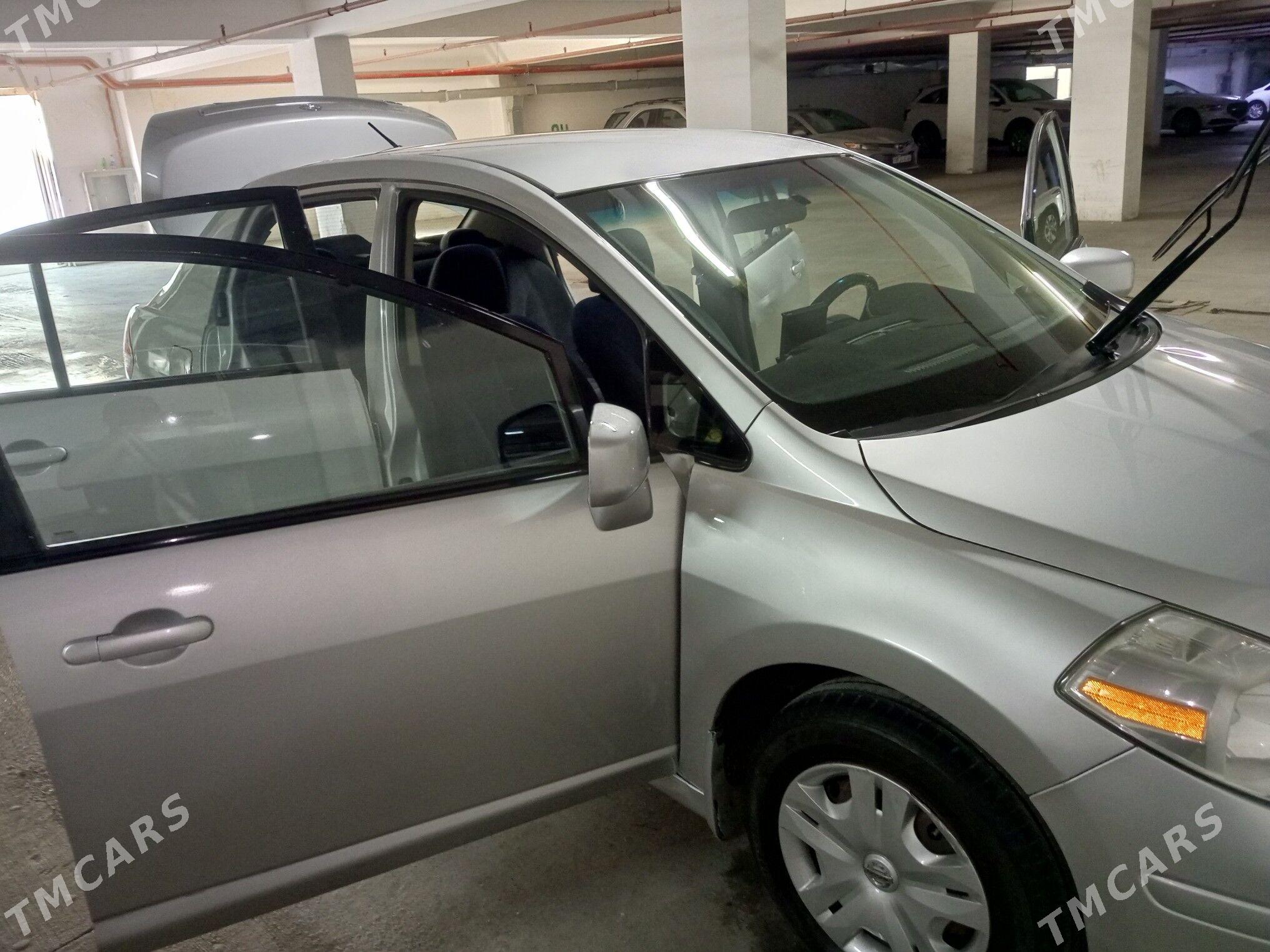 Nissan Versa 2010 - 155 000 TMT - Büzmeýin - img 1