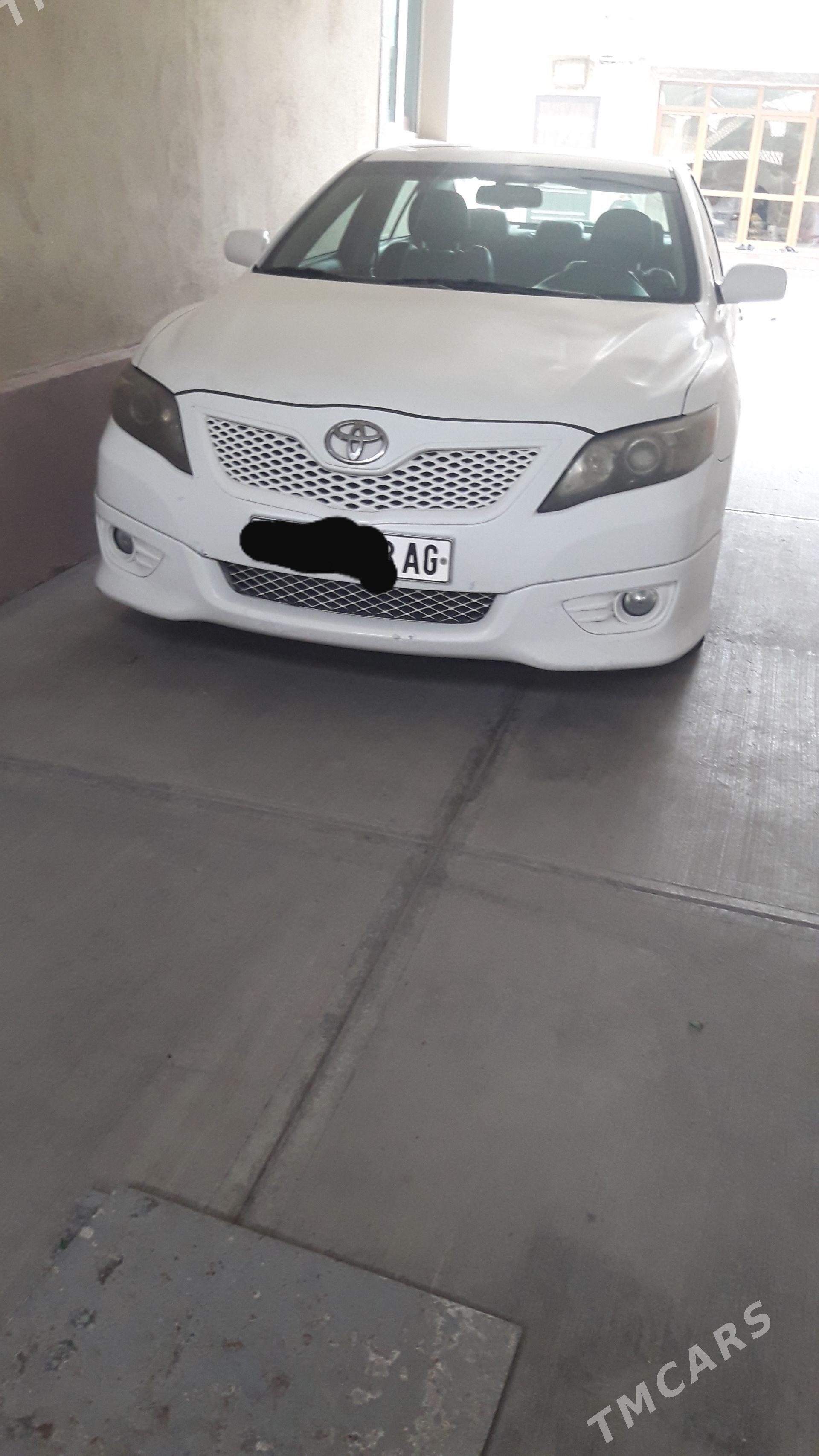 Toyota Camry 2011 - 261 000 TMT - Хитровка - img 1