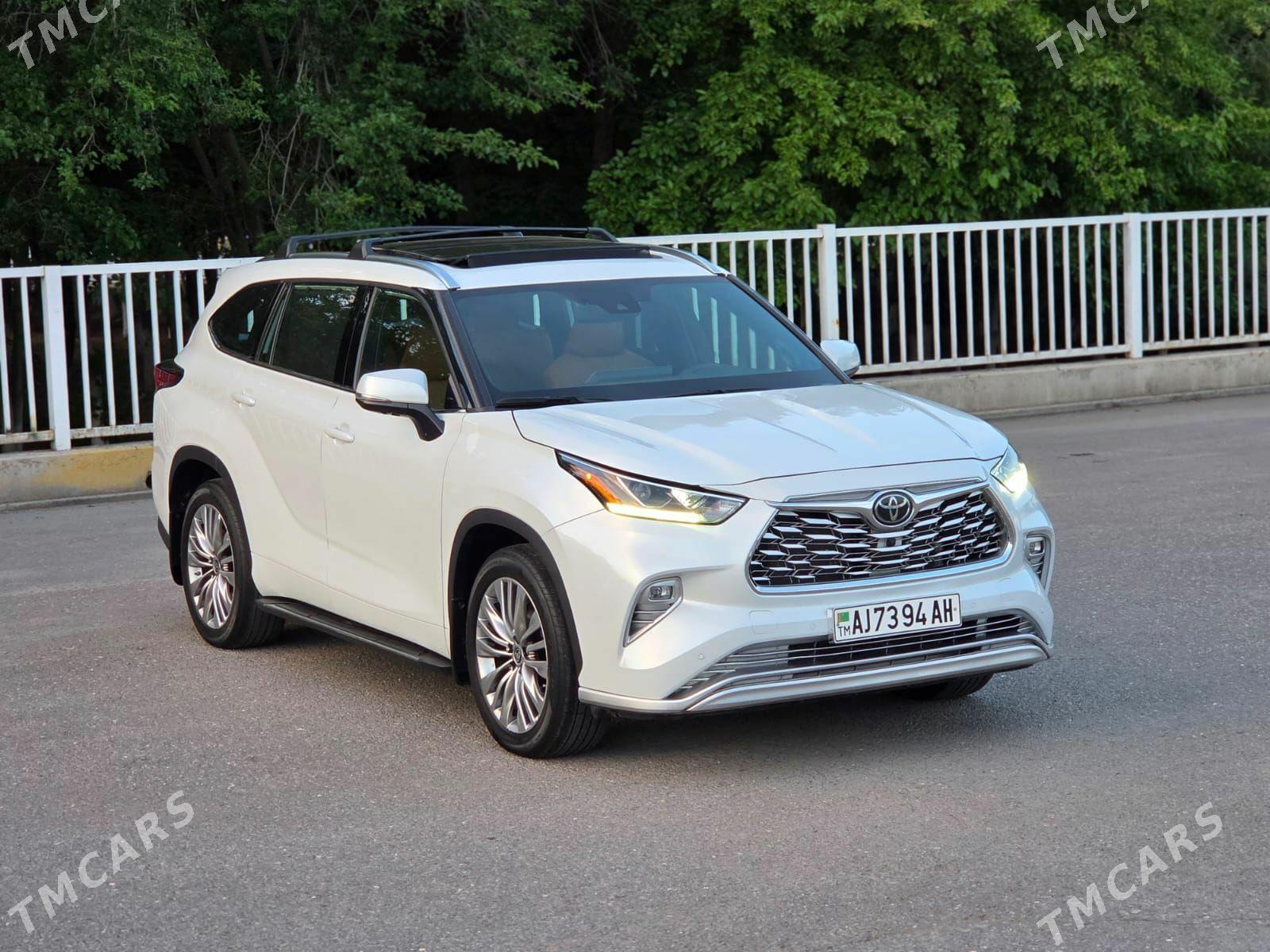 Toyota Highlander 2022 - 830 000 TMT - Aşgabat - img 1