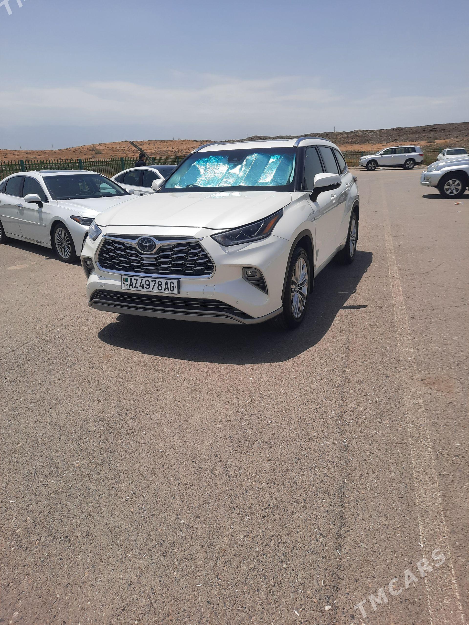 Toyota Highlander 2021 - 665 000 TMT - Aşgabat - img 1