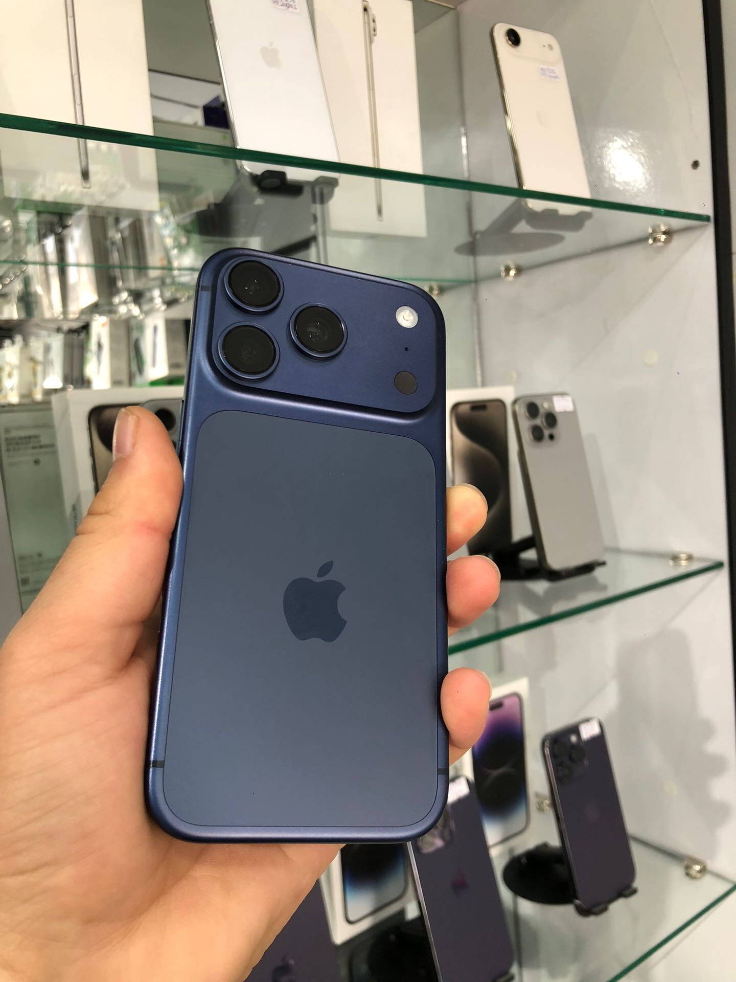 iPhone 17 Pro 100256 - Aşgabat - img 1