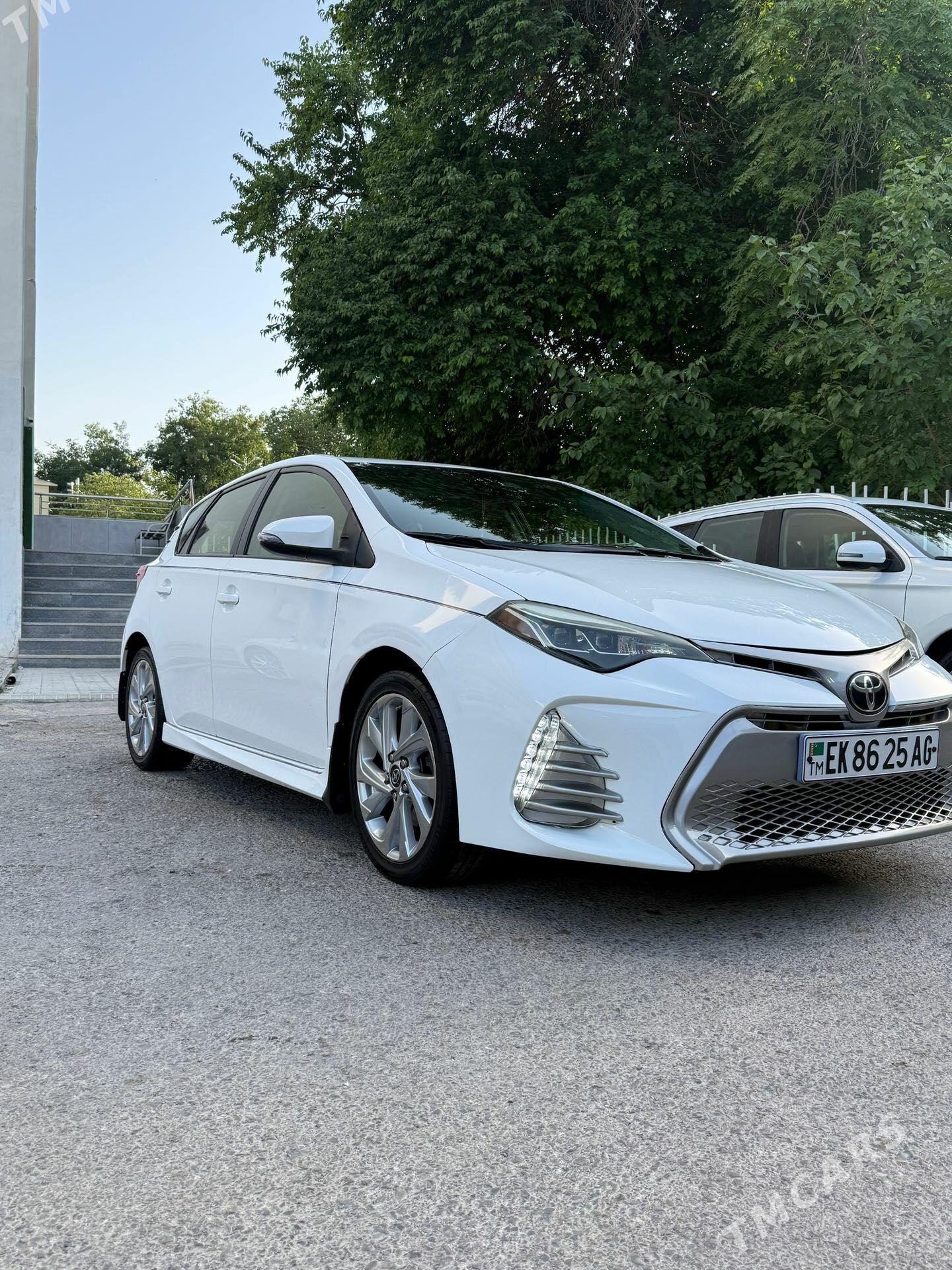 Toyota Corolla 2018 - 195 000 TMT - 30 mkr - img 1