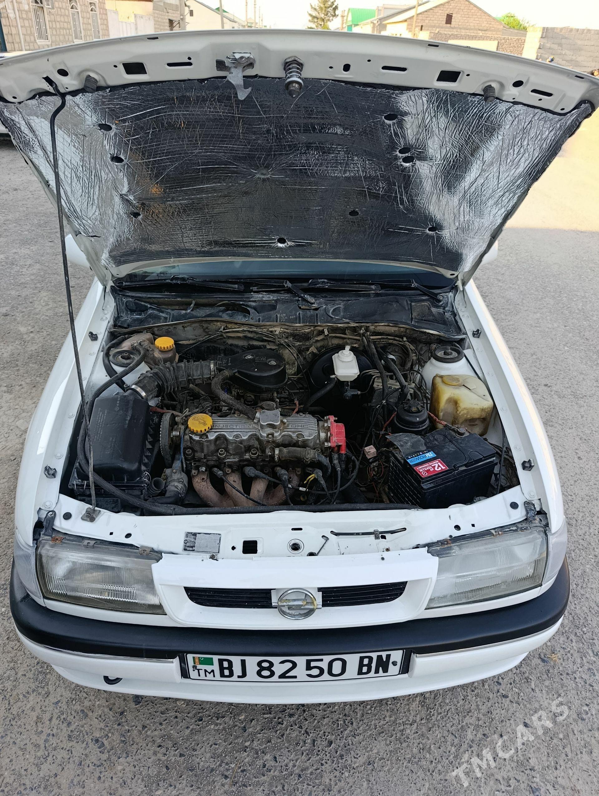 Opel Vectra 1992 - 48 000 TMT - Gyzylarbat - img 1