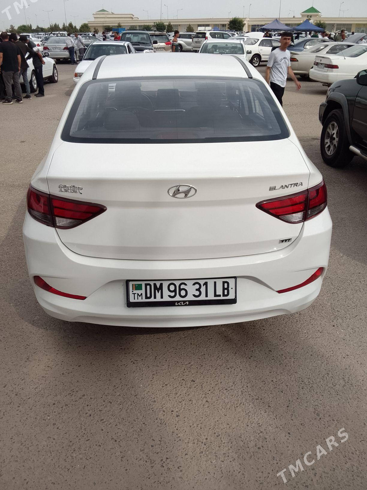 Hyundai Elantra 2022 - 170 000 TMT - Türkmenabat - img 1