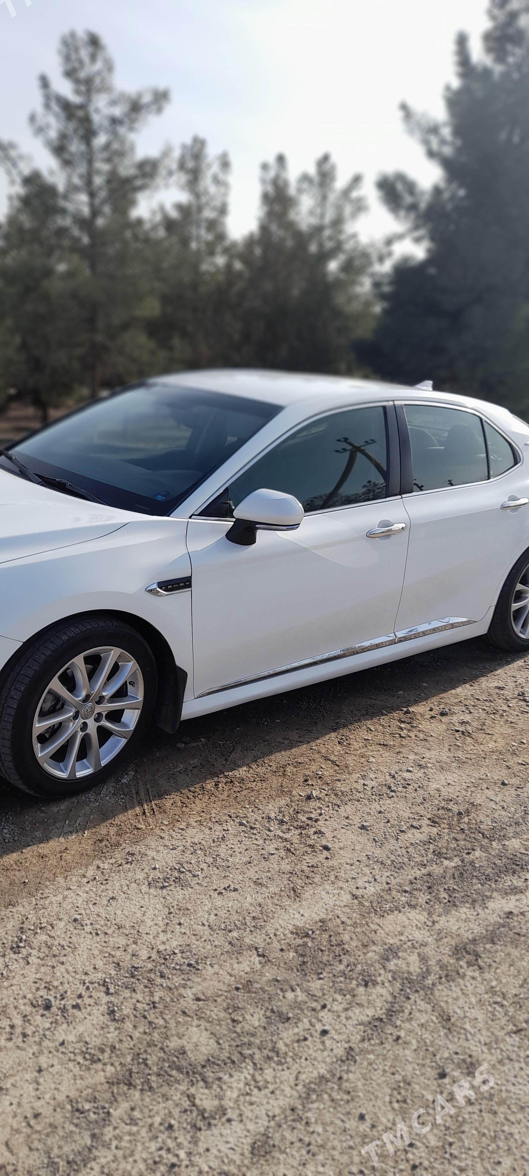 Toyota Camry 2018 - 293 000 TMT - 30 mkr - img 1