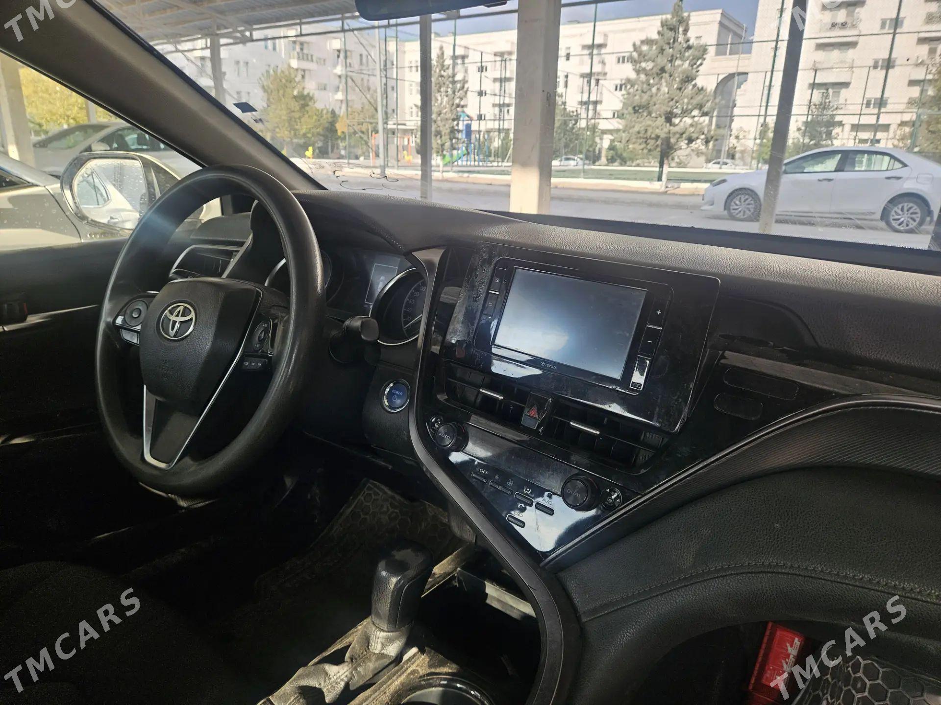 Toyota Camry 2021 - 214 000 TMT - Köşi - img 1