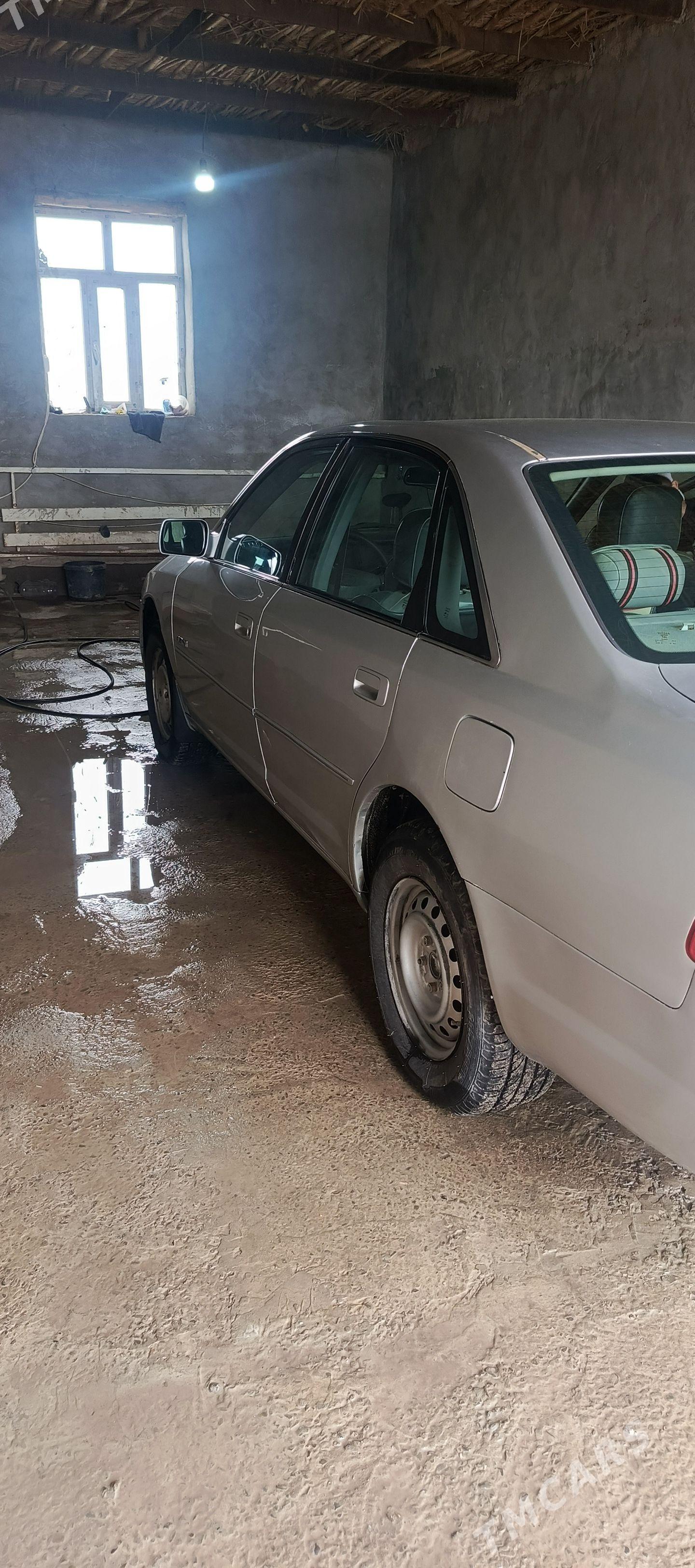 Toyota Avalon 2001 - 160 000 TMT - етр. Туркменбаши - img 1