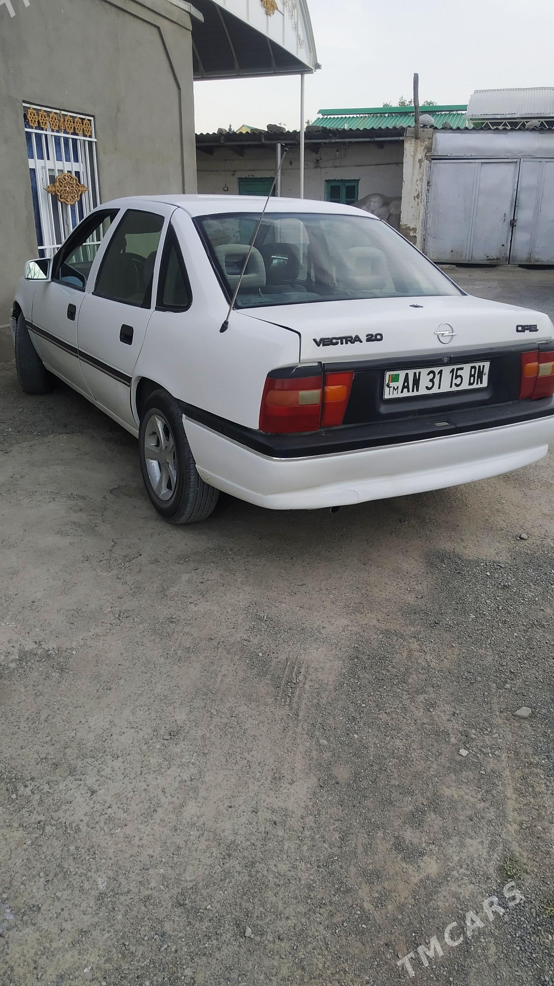 Opel Vectra 1994 - 40 000 TMT - Бахарден - img 1