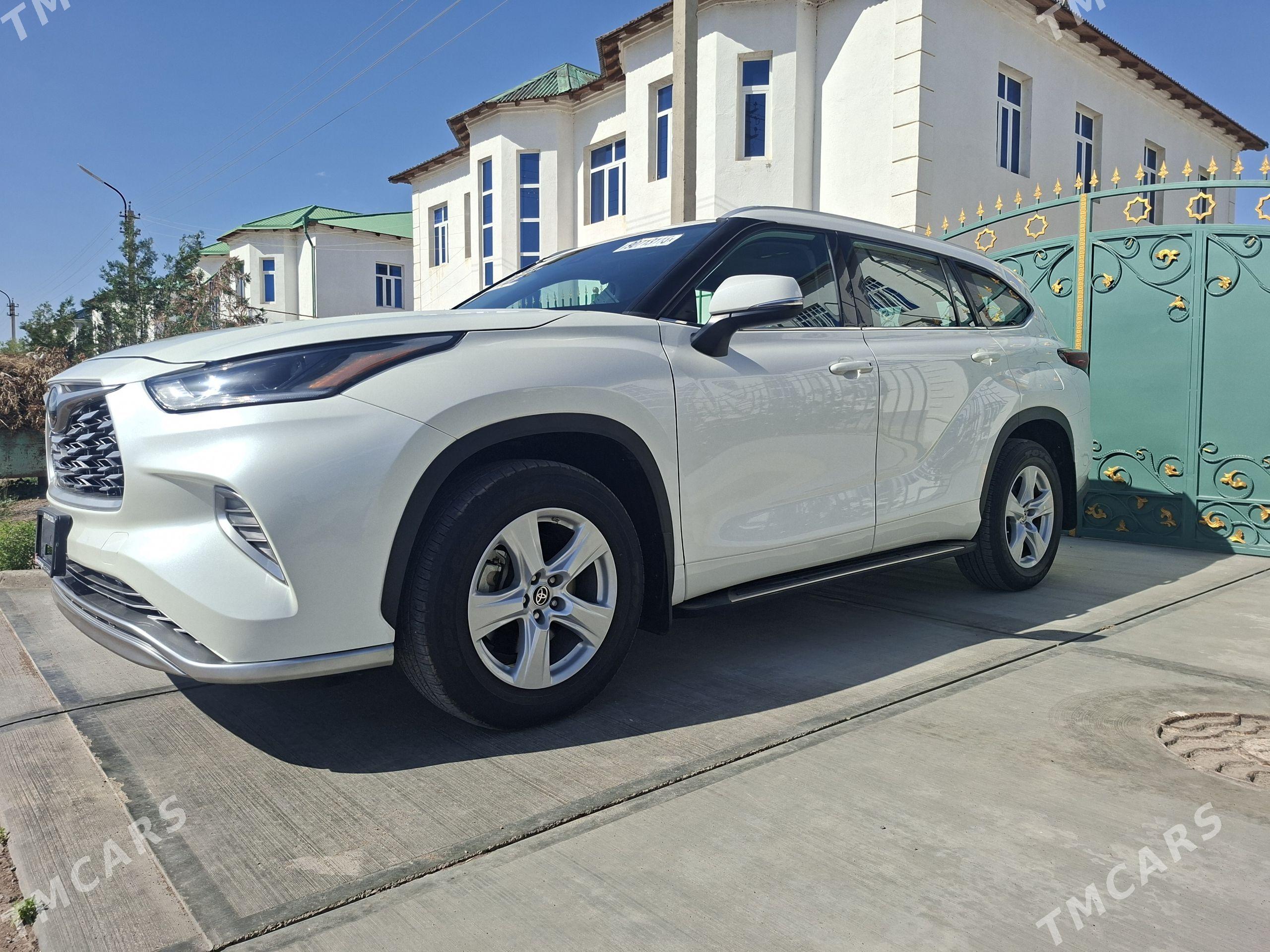 Toyota Highlander 2021 - 560 000 TMT - Дашогуз - img 1