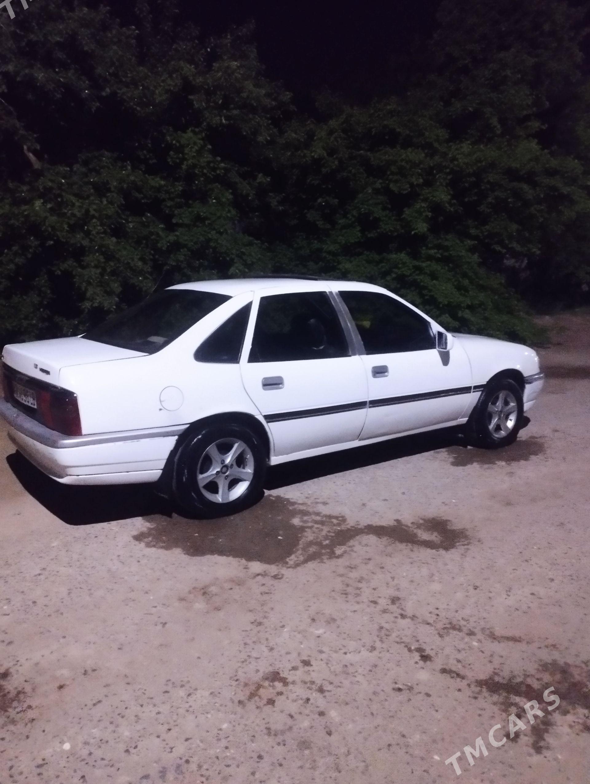 Opel Vectra 1990 - 30 000 TMT - Saýat - img 1
