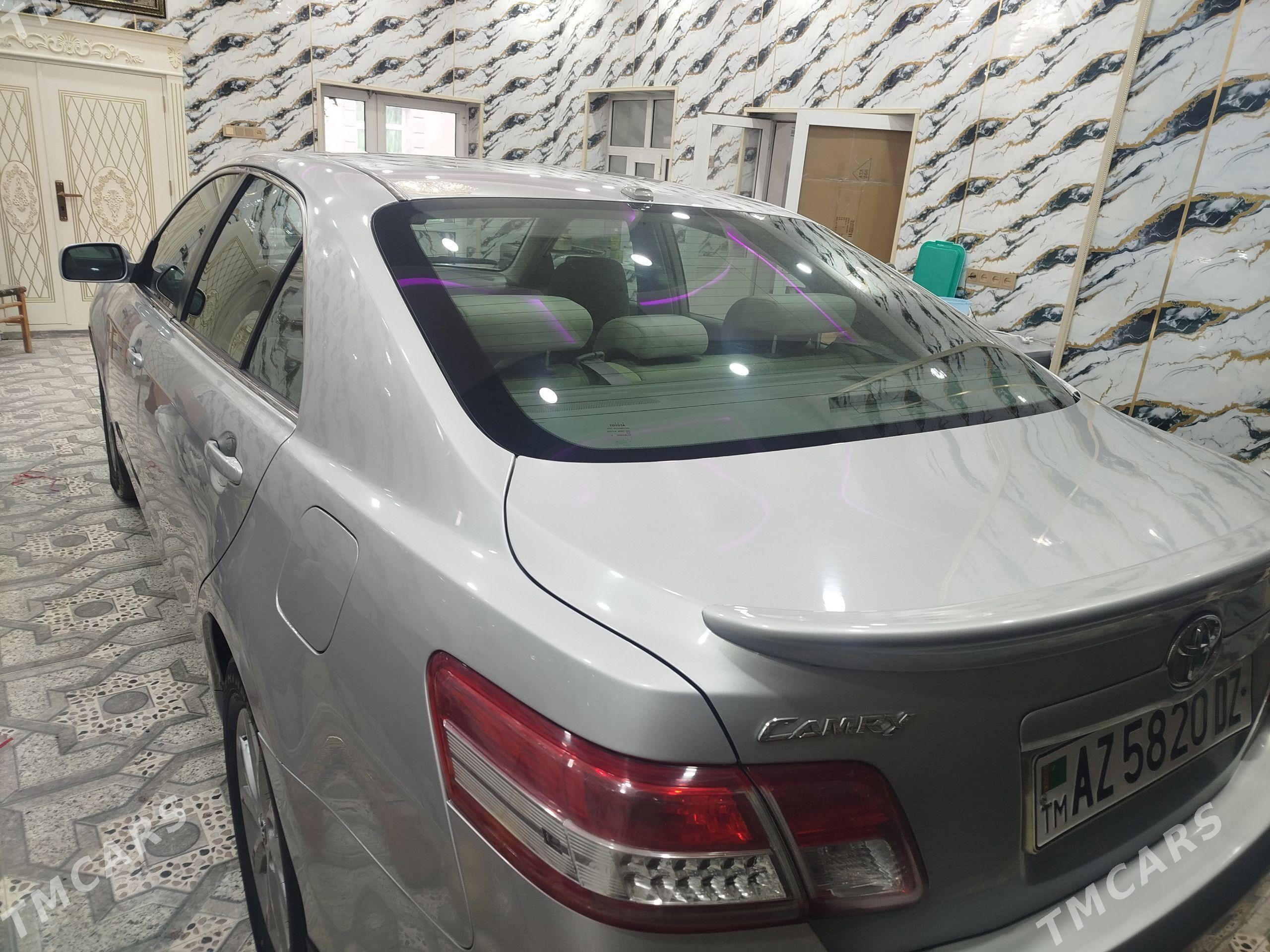 Toyota Camry 2010 - 240 000 TMT - Акдепе - img 1
