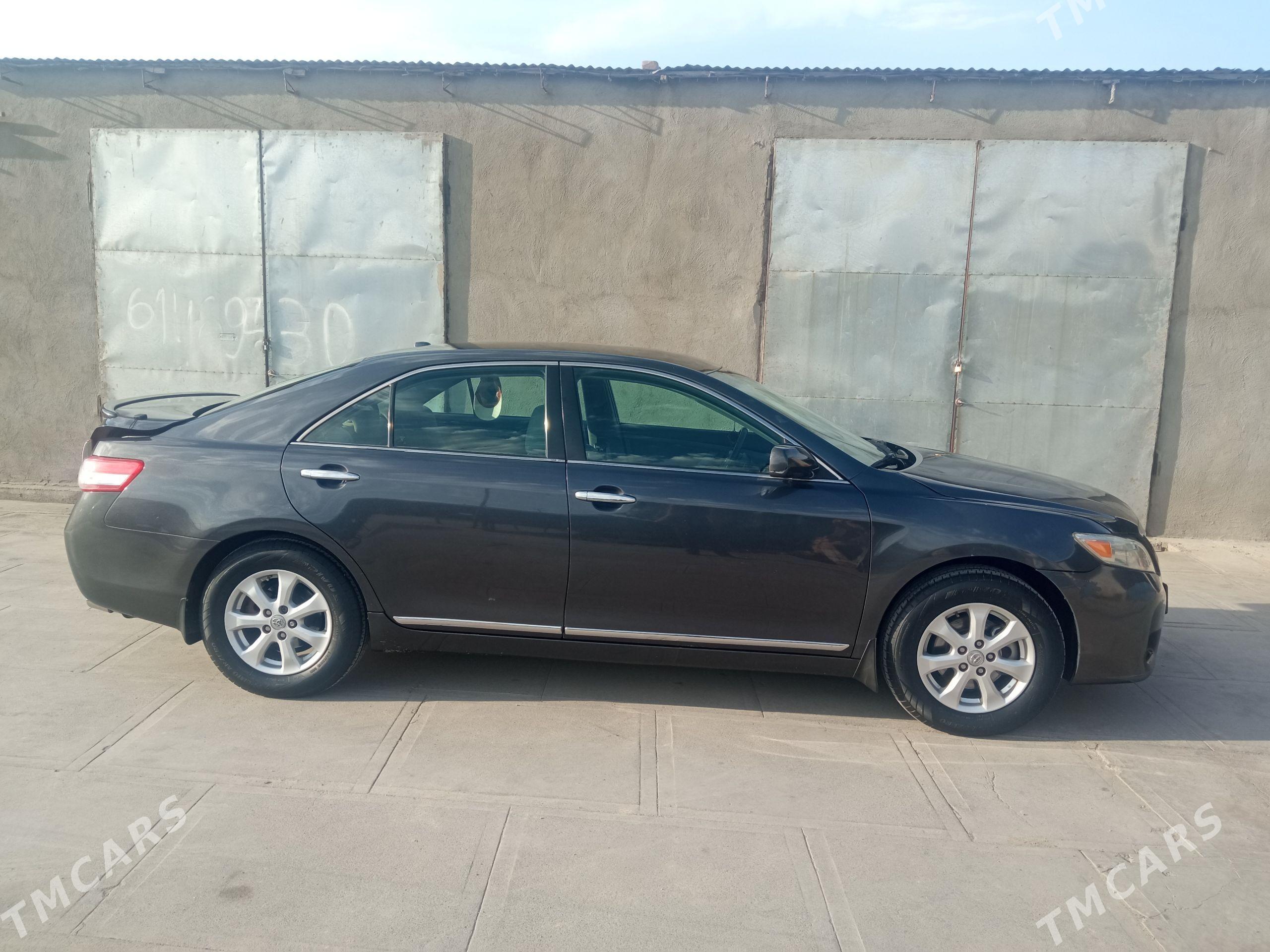 Toyota Camry 2011 - 220 000 TMT - Farap - img 1