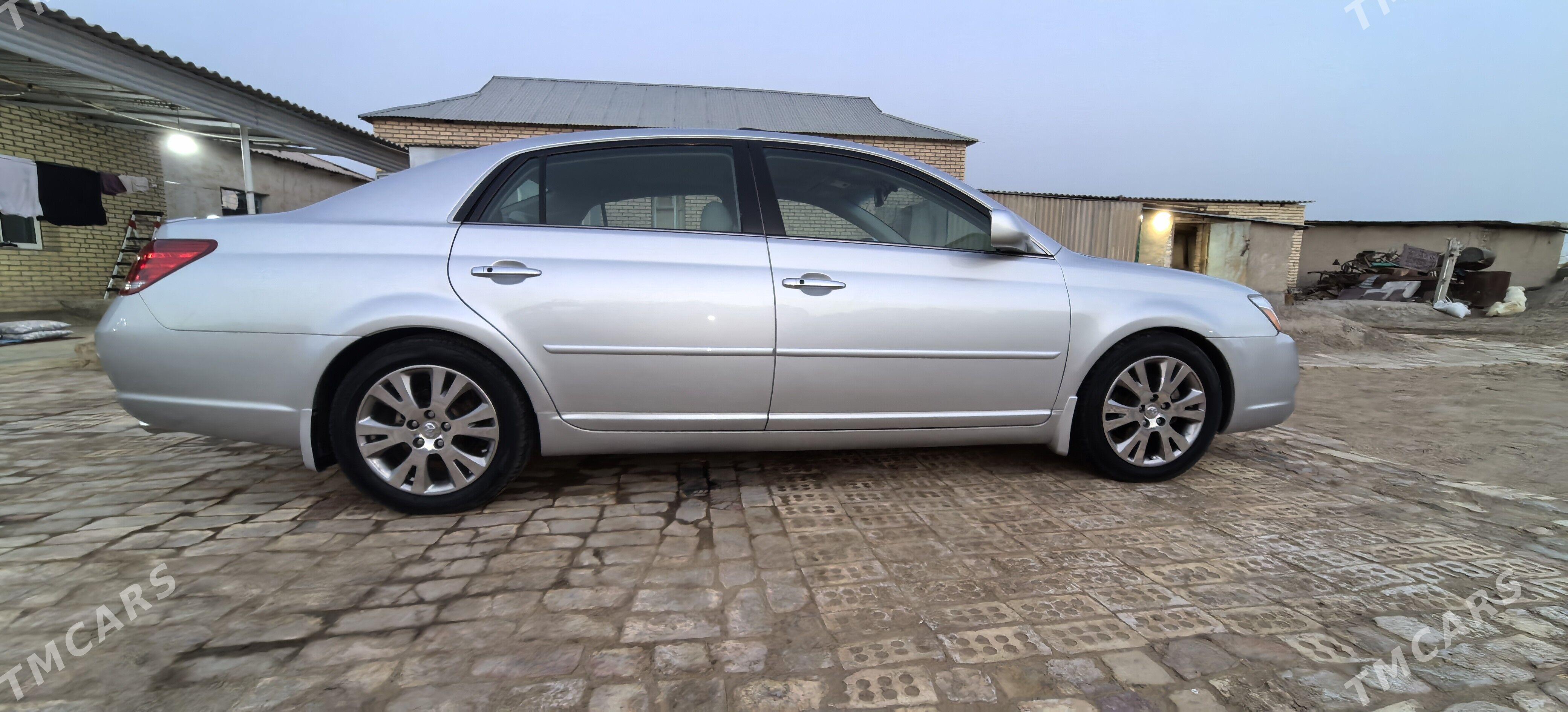 Toyota Avalon 2005 - 230 000 TMT - Сакарчага - img 1