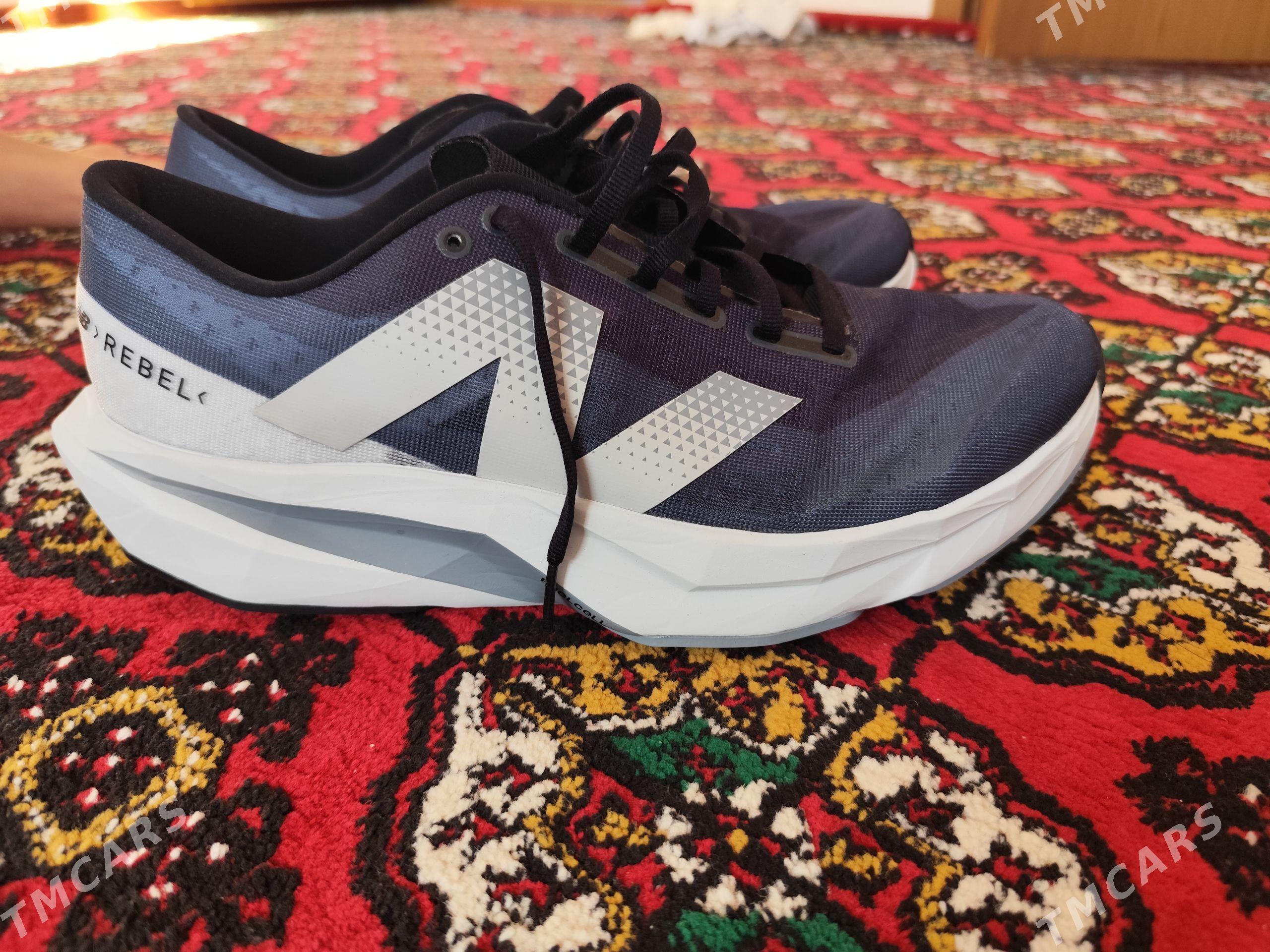 Original New Balance krosowka - Mary - img 1