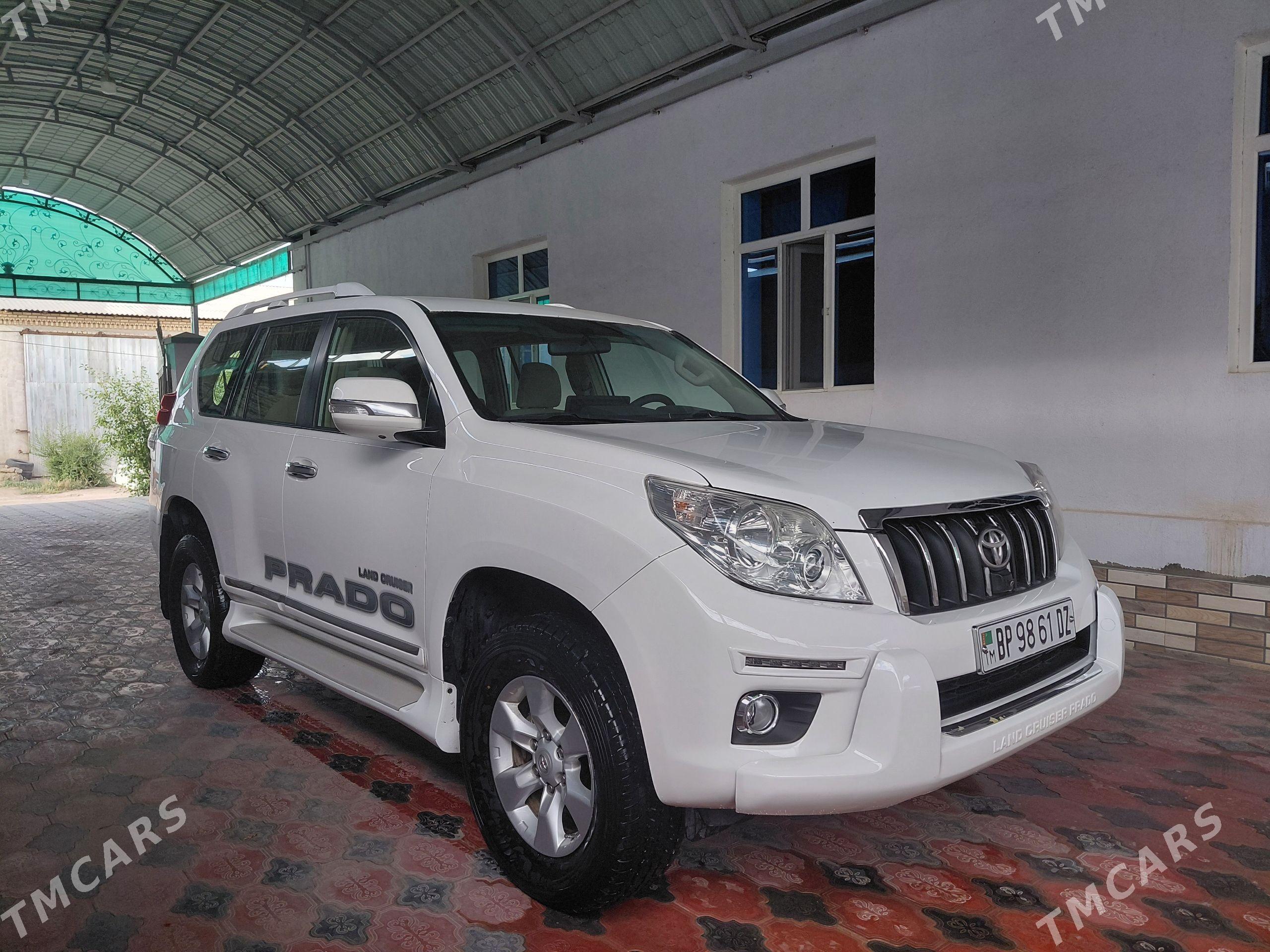 Toyota Land Cruiser Prado 2011 - 525 000 TMT - Дашогуз - img 1