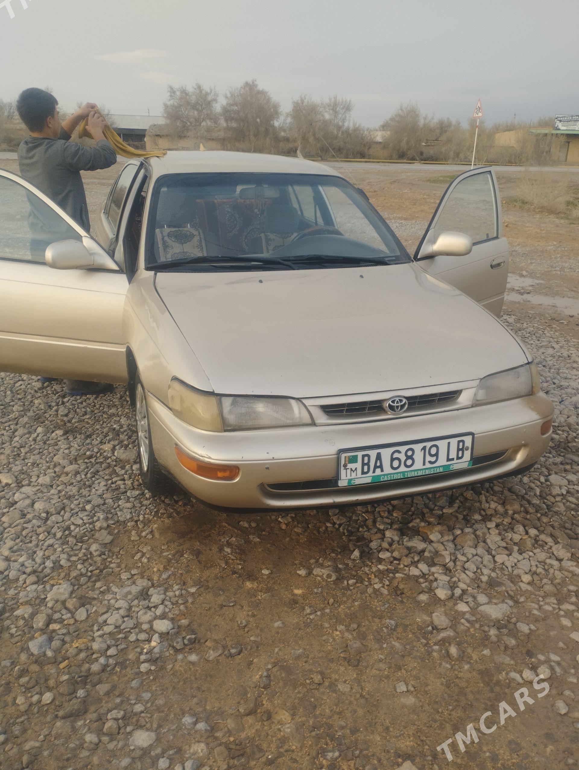 Toyota Corolla 1994 - 50 000 TMT - Halaç - img 1