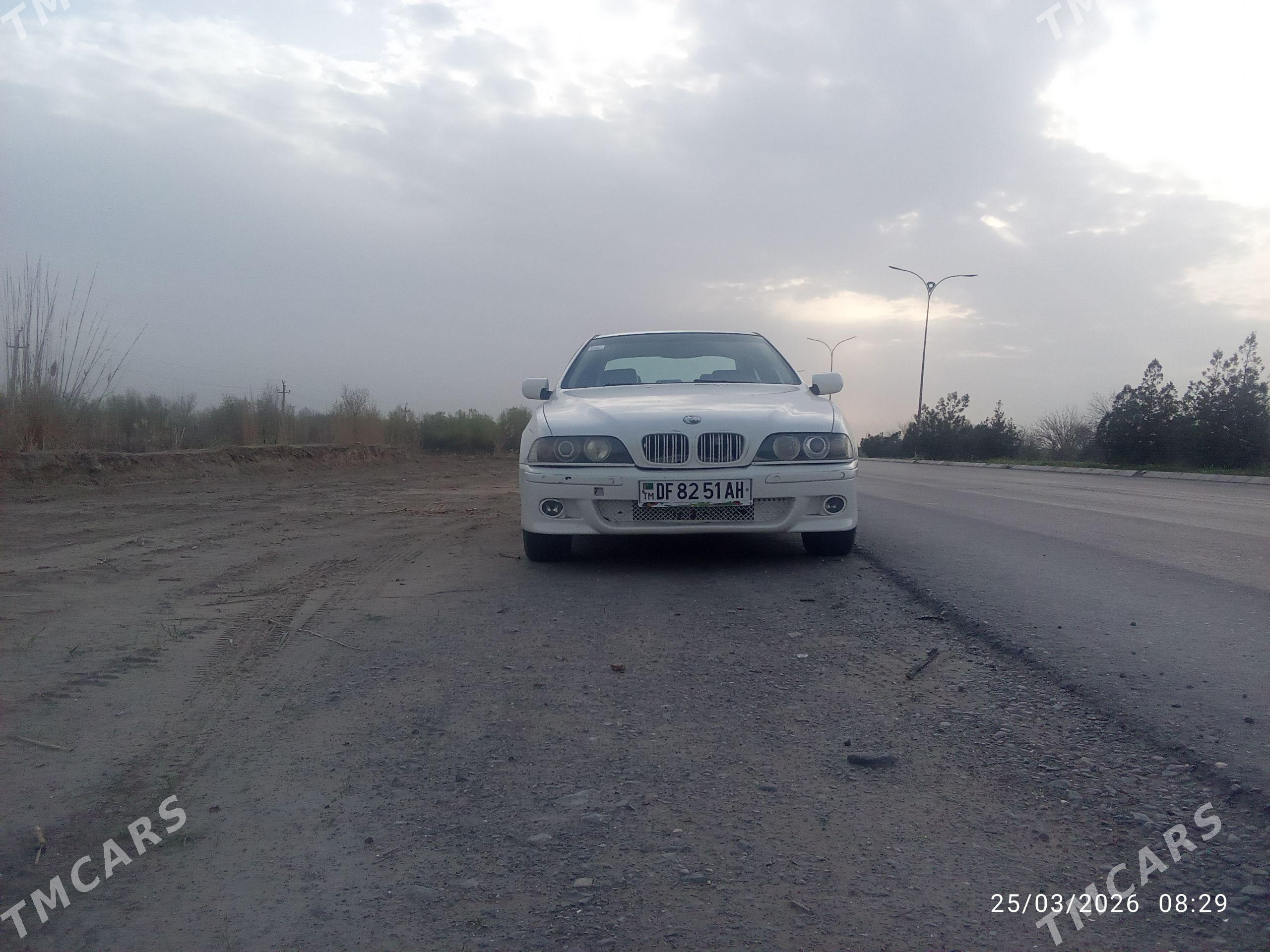 BMW E39 2000 - 80 000 TMT - Tejen - img 1