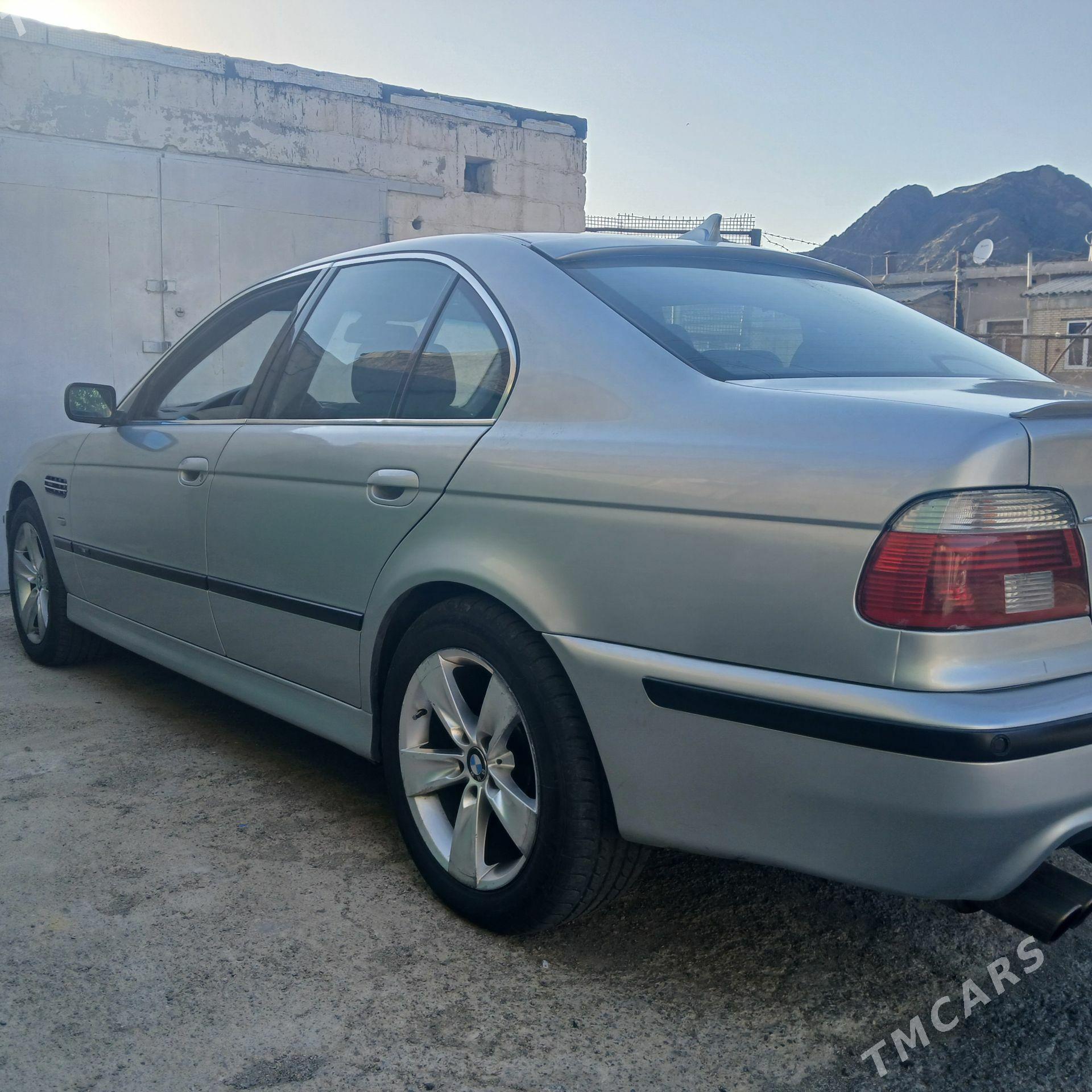 BMW 540 2001 - 90 000 TMT - Туркменбаши - img 1