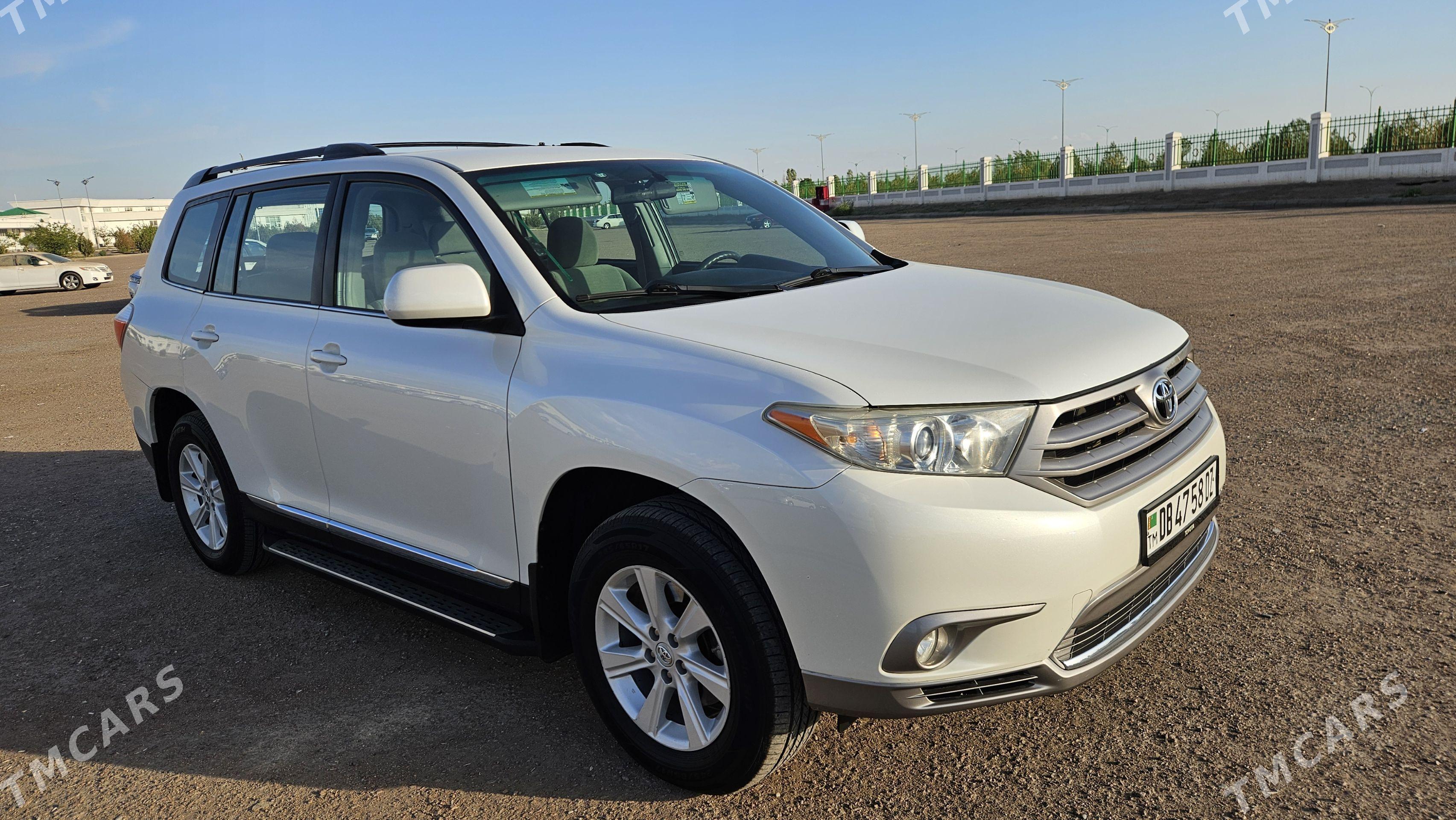 Toyota Highlander 2012 - 380 000 TMT - Дашогуз - img 1