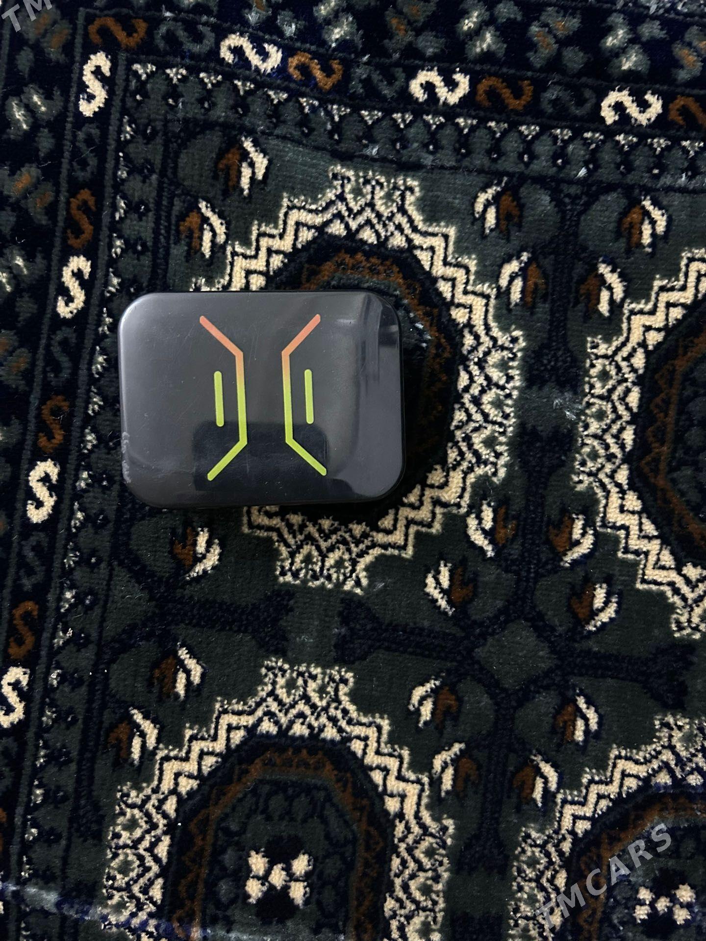 Hem nauşnik hem powerbank - Дашогуз - img 1