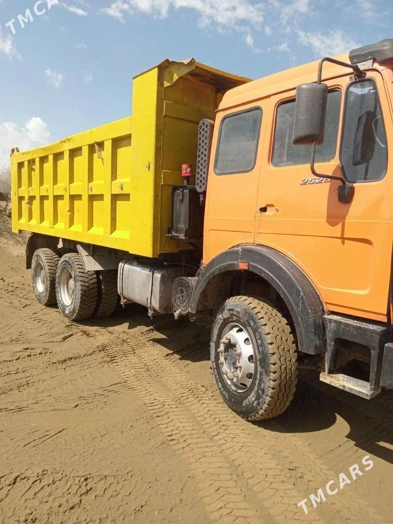 Kamaz Euro 3 2010 - 300 000 TMT - Дянев - img 1