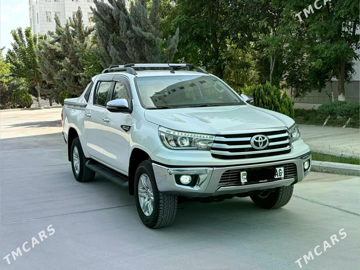 Toyota Hilux 2017 - 560 000 TMT - Магданлы - img 1