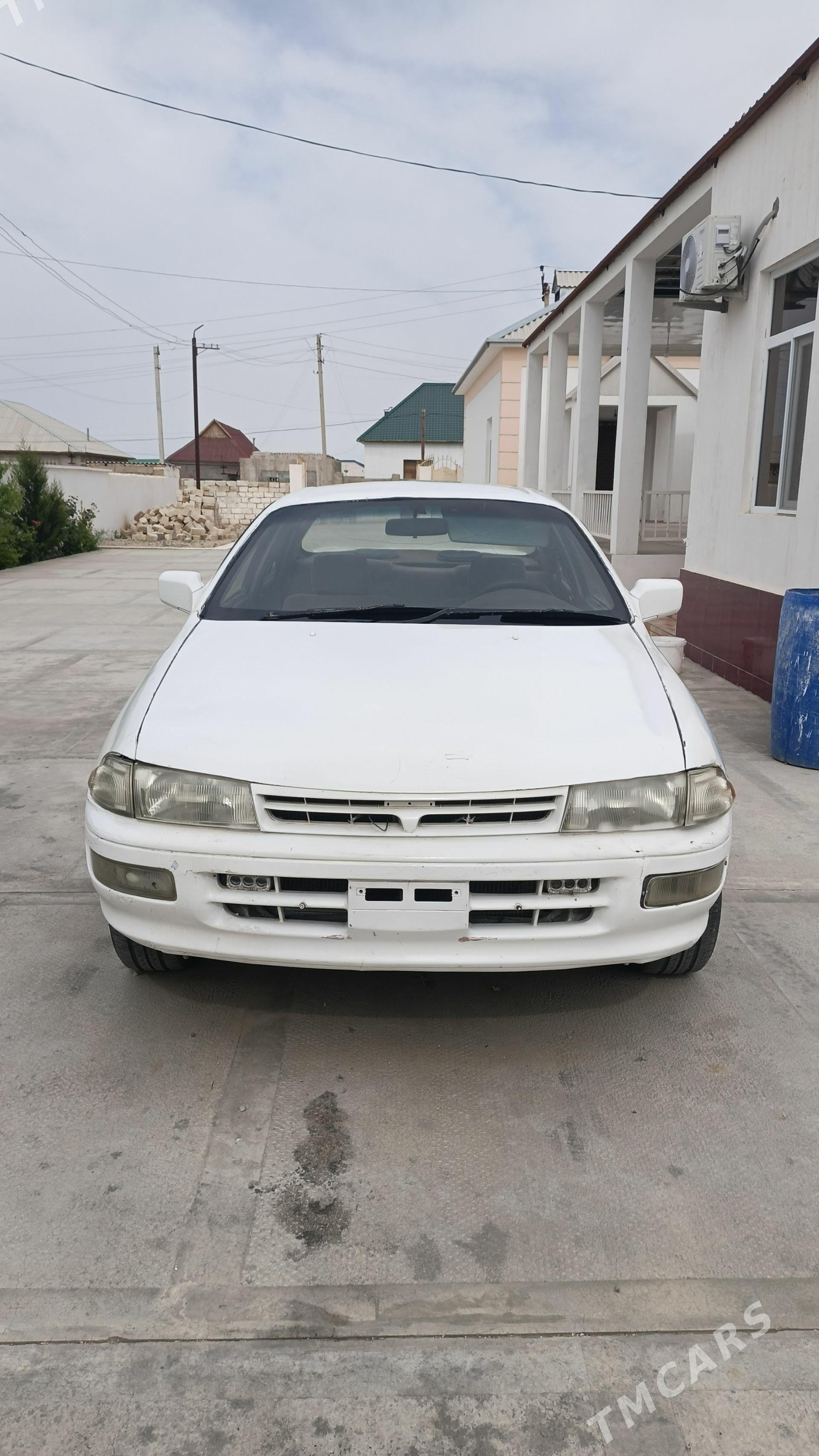 Toyota Carina 1997 - 30 000 TMT - Balkanabat - img 1