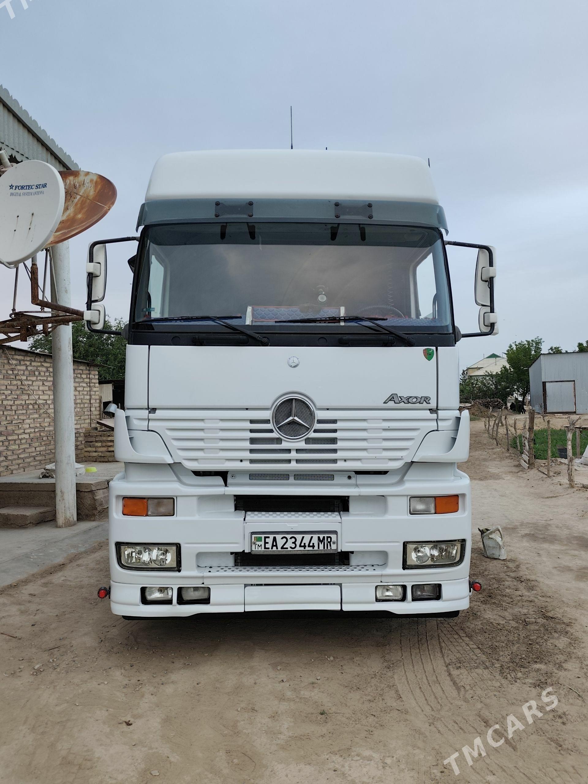 Mercedes-Benz E350 2004 - 530 000 TMT - Sakarçäge - img 1