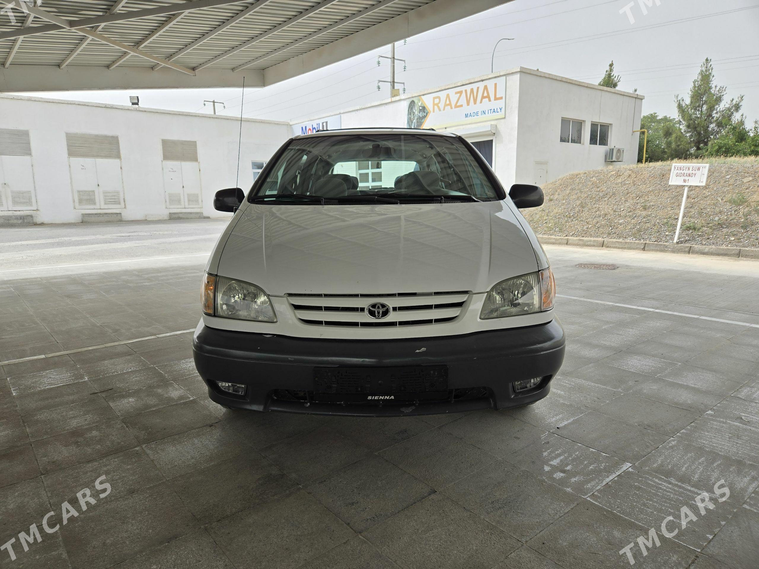 Toyota Sienna 2002 - 275 000 TMT - Ашхабад - img 1