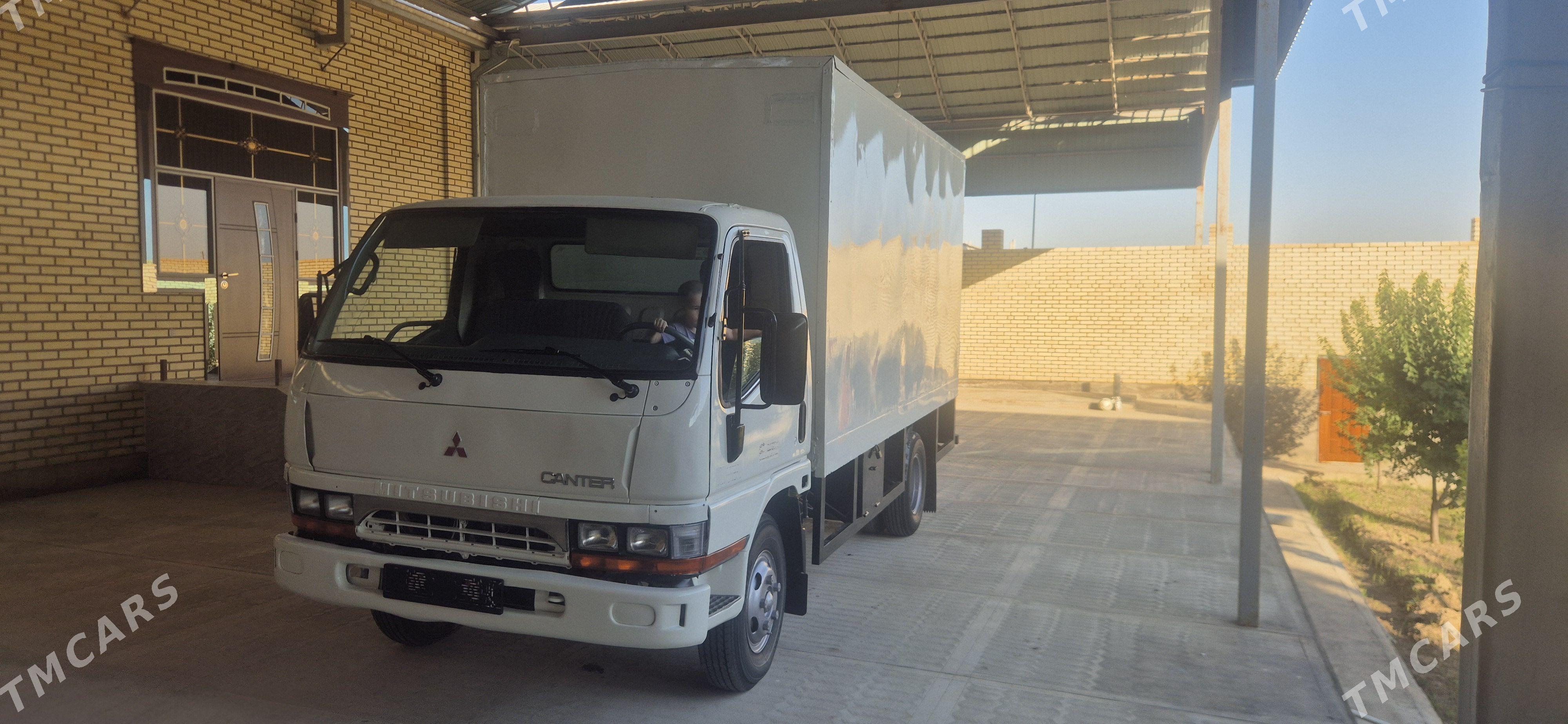 Mitsubishi Canter 2002 - 250 000 TMT - Türkmengala - img 1