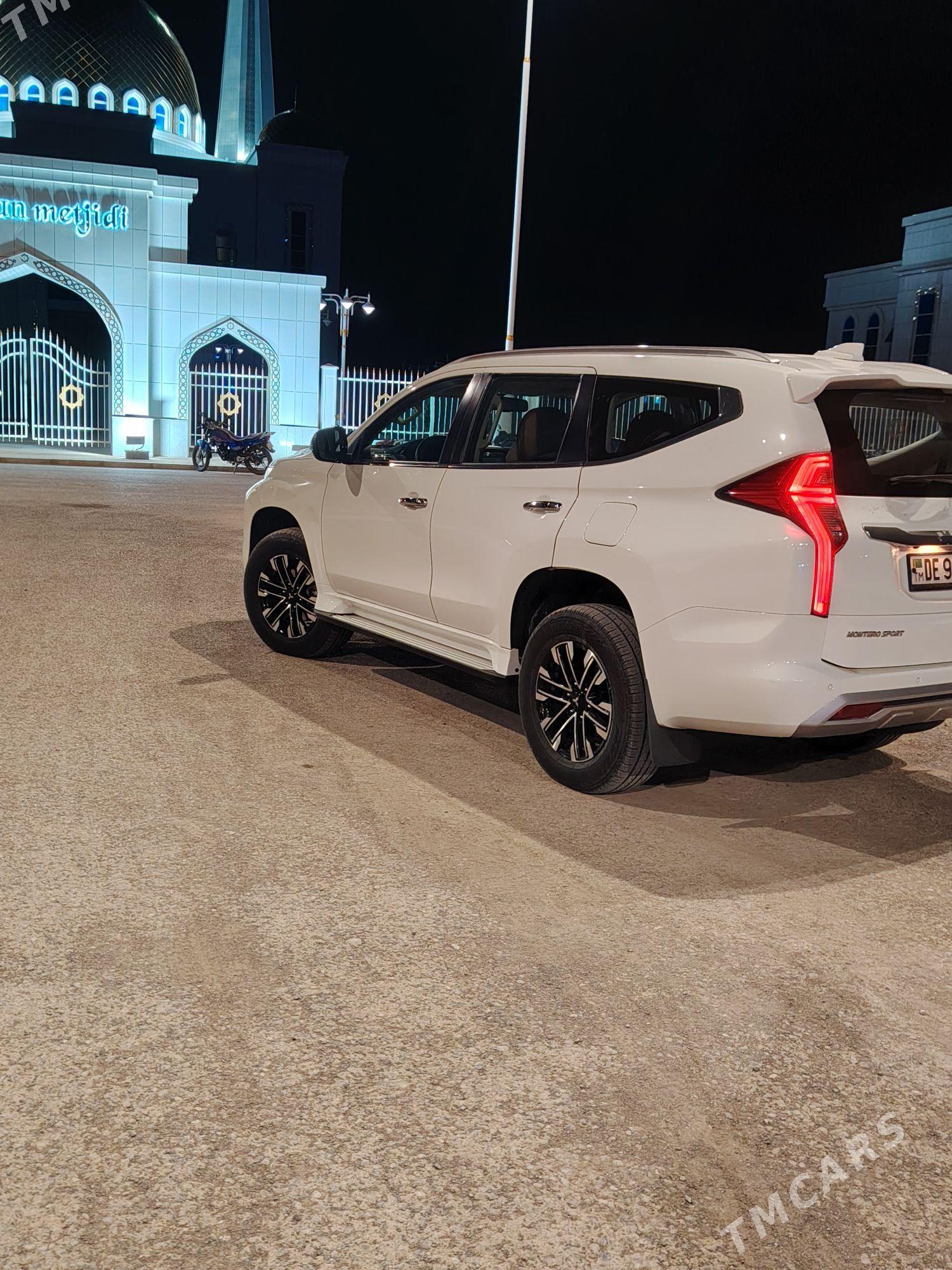 Mitsubishi Montero Sport 2023 - 580 000 TMT - Kerki - img 1