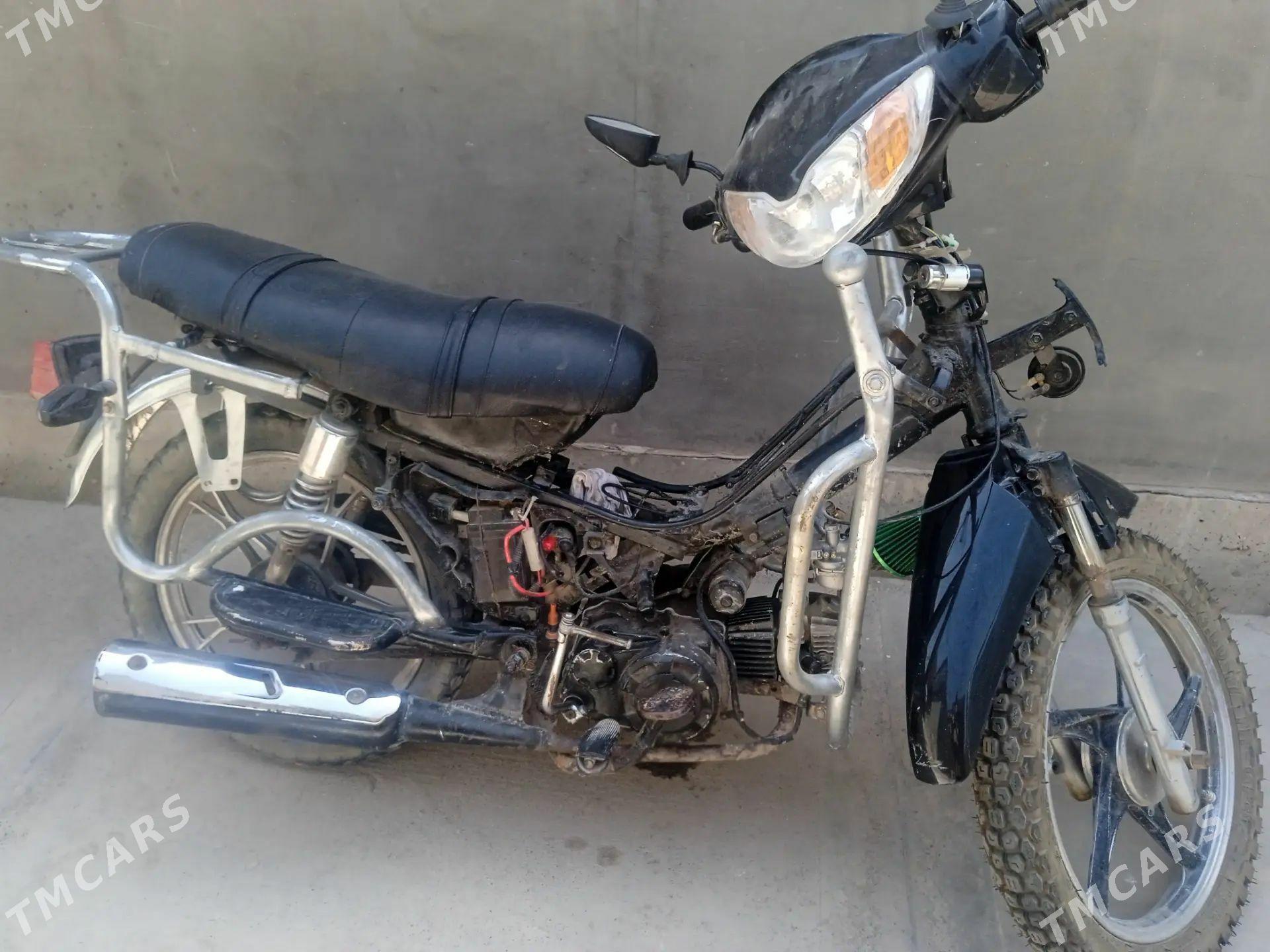 Fekon FK150-8G 2016 - 6 000 TMT - Farap - img 1