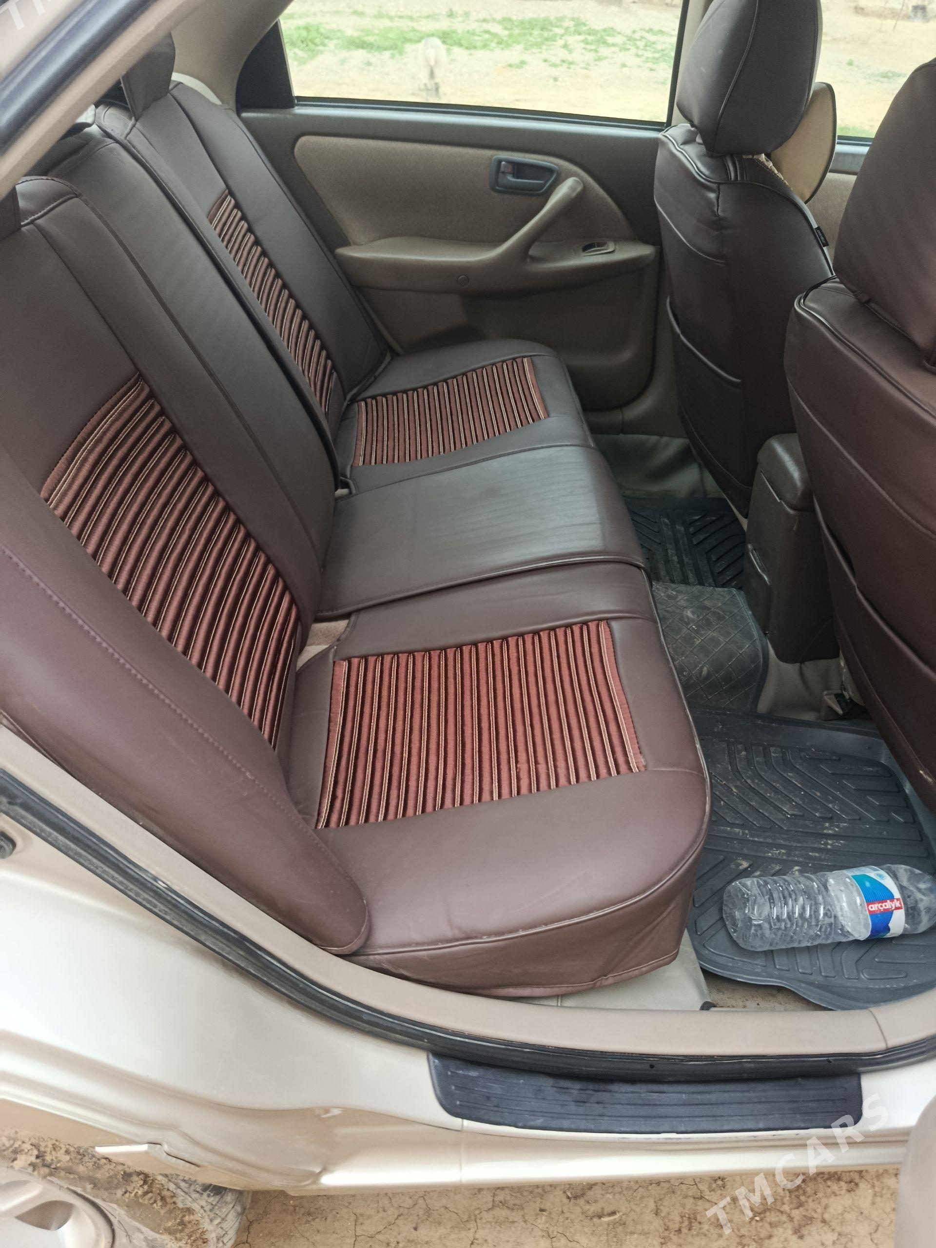 Toyota Camry 2001 - 200 000 TMT - Магданлы - img 1