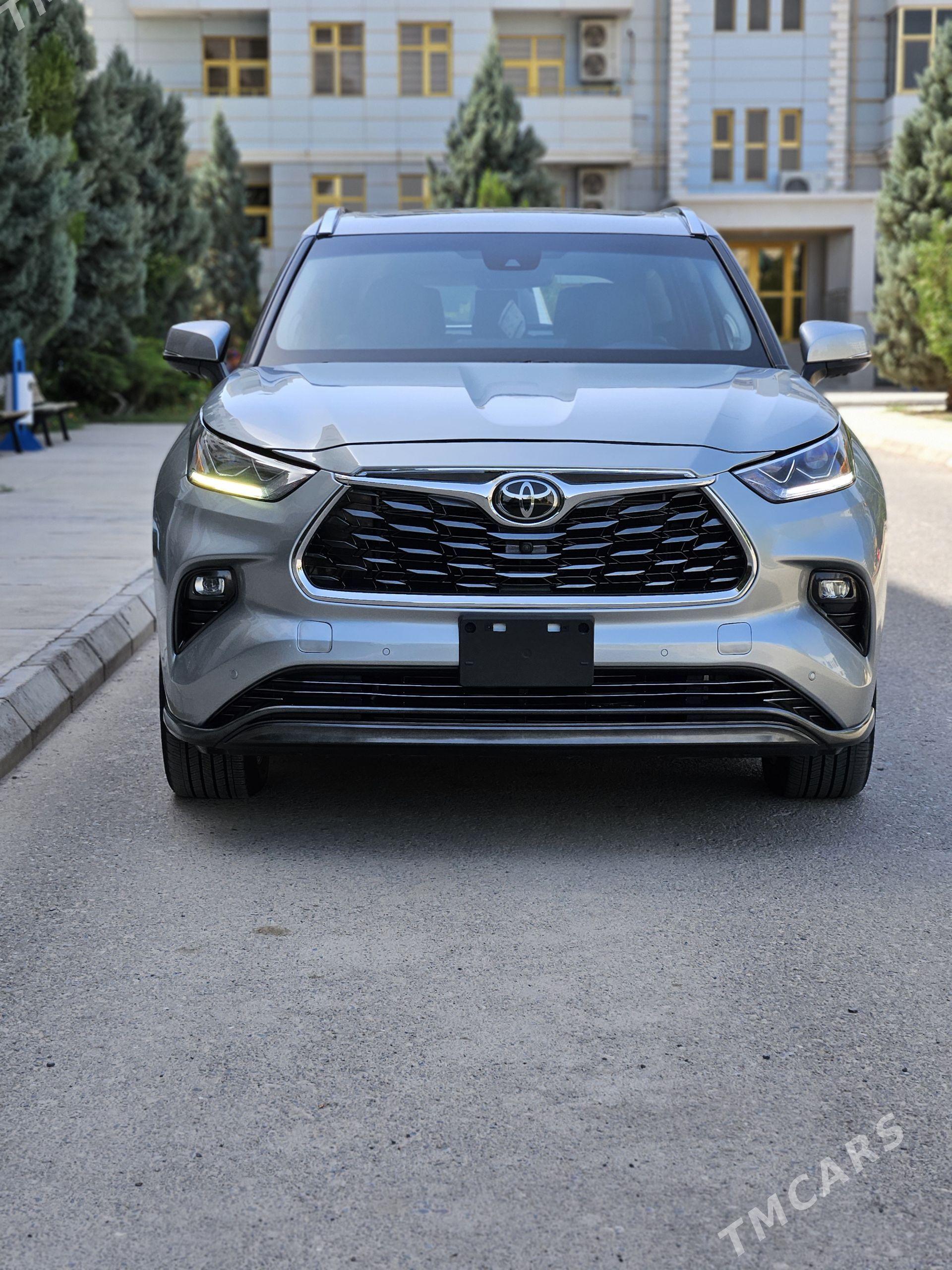 Toyota Highlander 2022 - 680 000 TMT - Мары - img 1