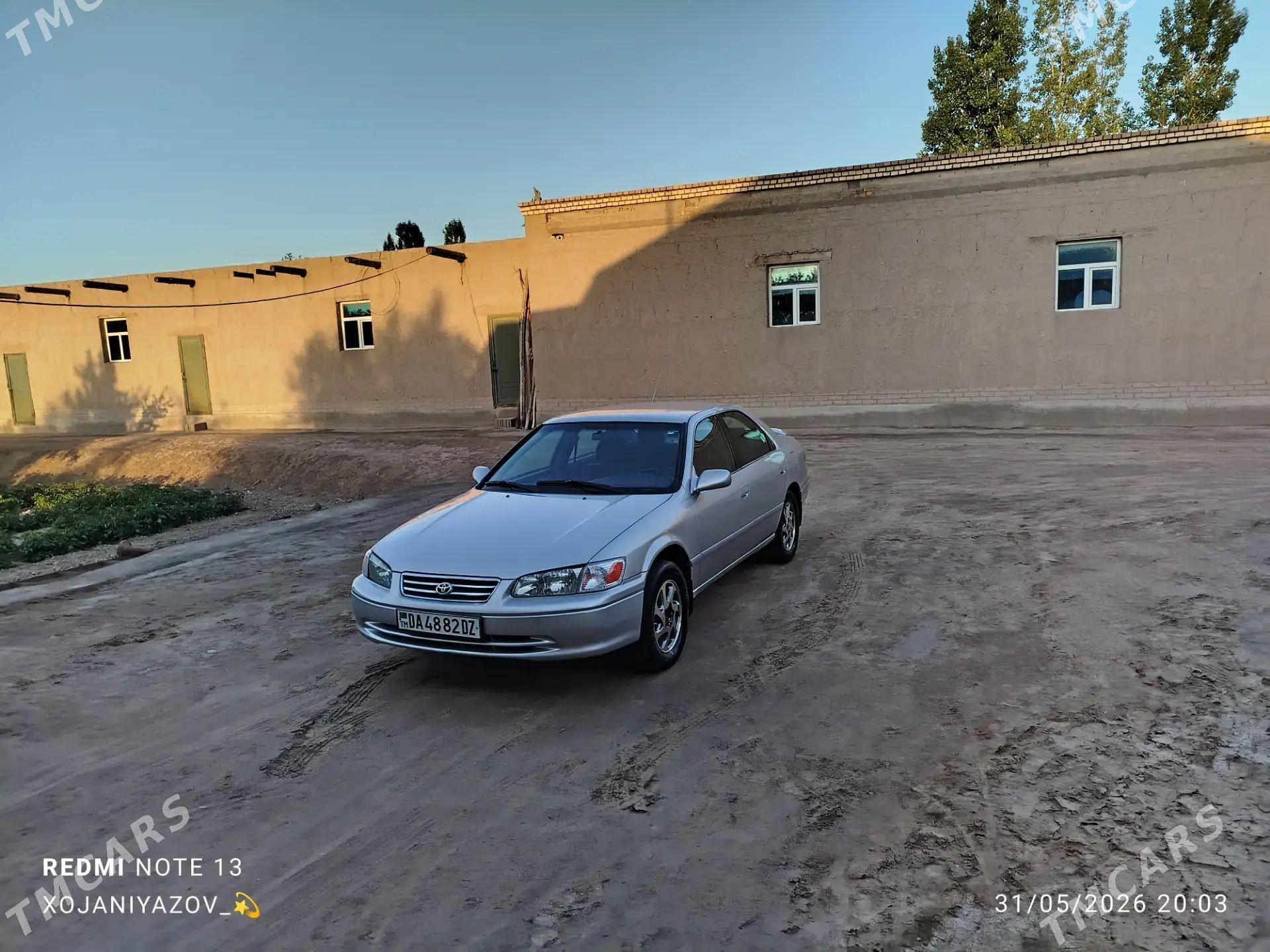 Toyota Camry 2001 - 195 000 TMT - Кёнеургенч - img 1