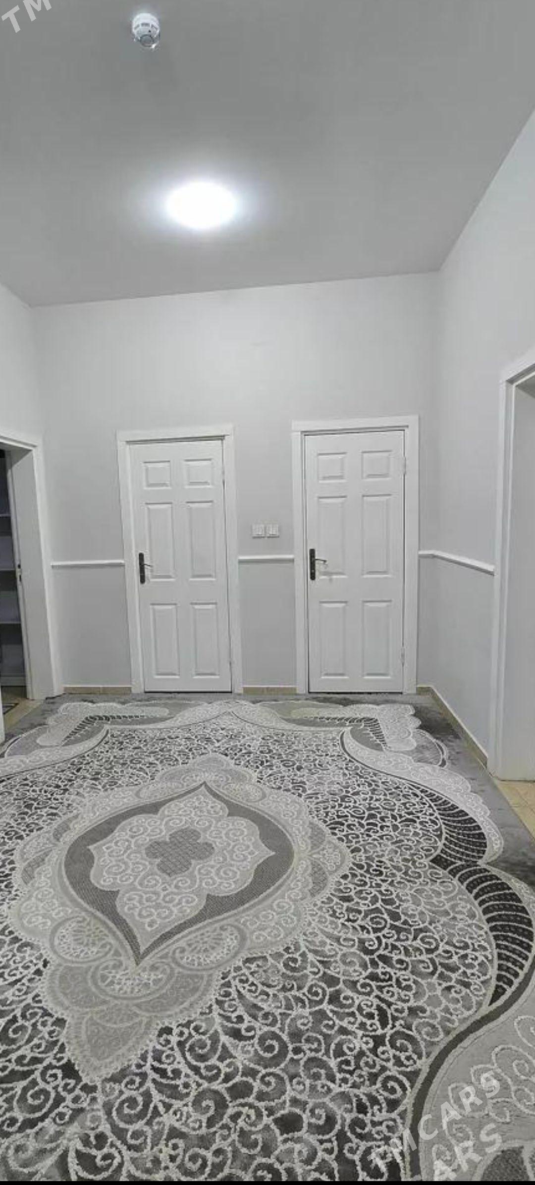 Arenda Sawetskiy elitka 2kom - Sowetskiý köç. (Garaşsyzlyk şaýoly) - img 1