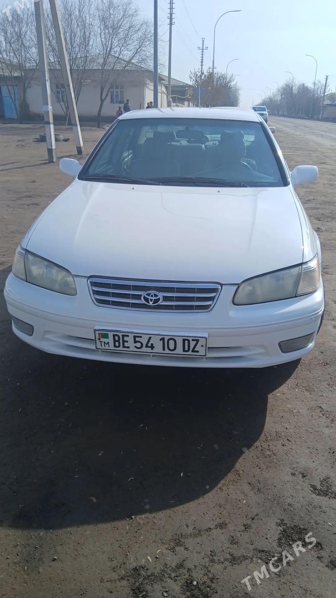 Toyota Camry 2001 - 170 000 TMT - Болдумсаз - img 1