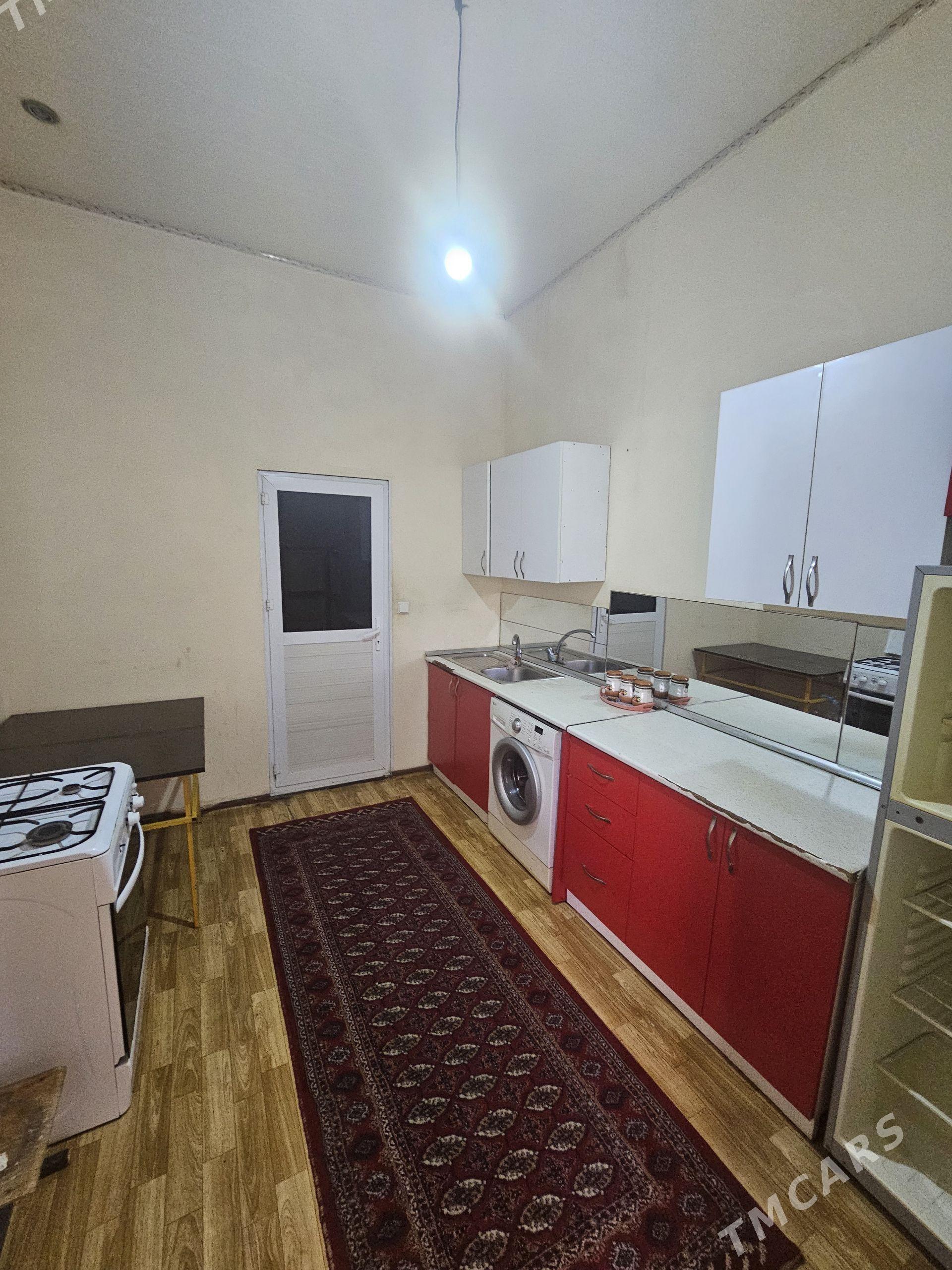 2х комн 1этаж родом - Türkmenbaşy - img 1