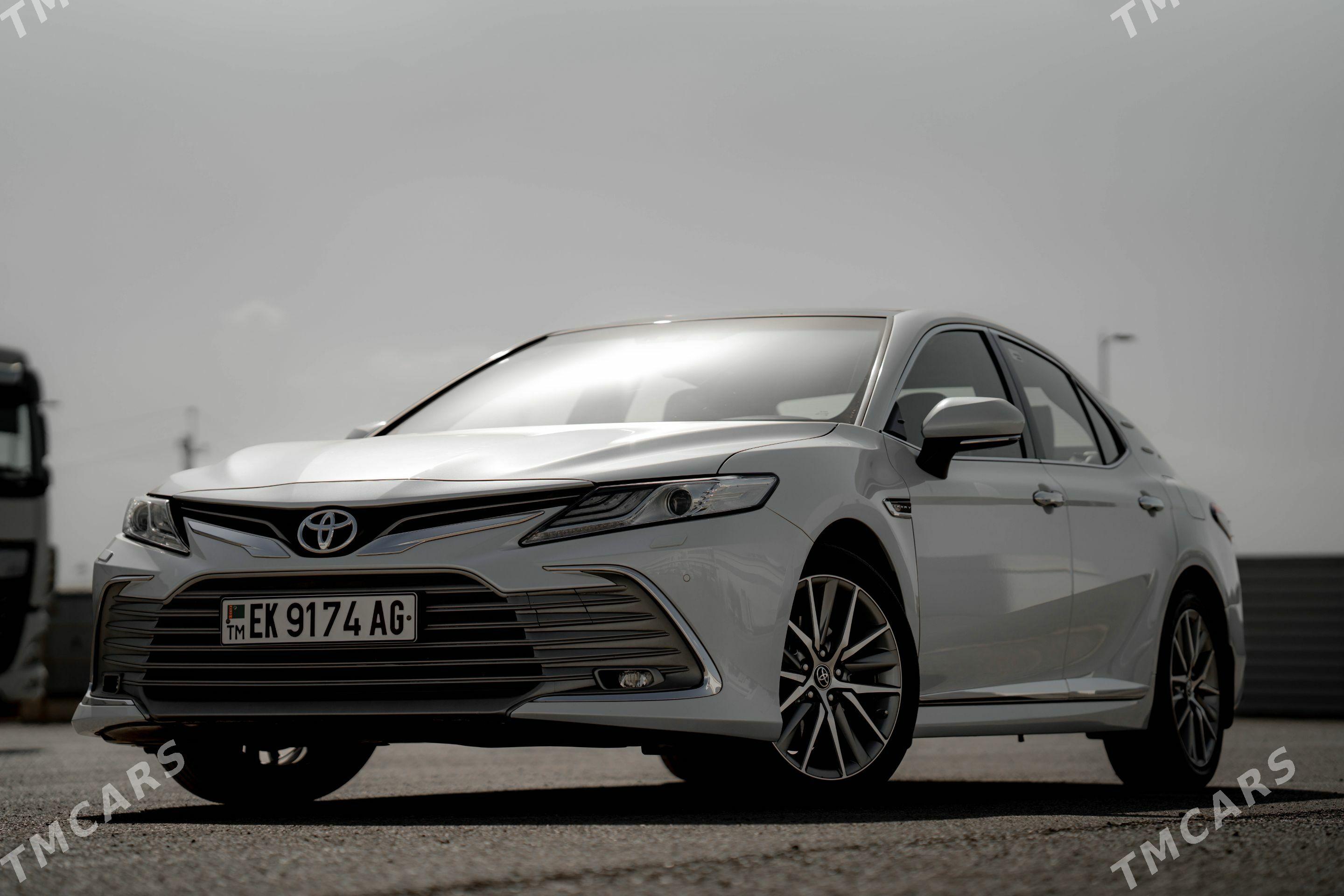 Toyota Camry 2022 - 643 500 TMT - Ашхабад - img 1