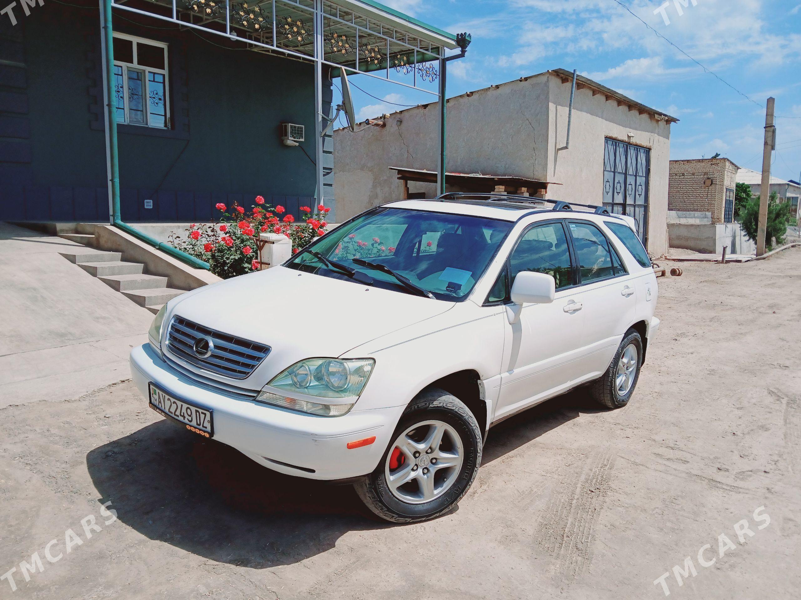Lexus RX 300 2002 - 200 000 TMT - Гурбансолтан Едже - img 1