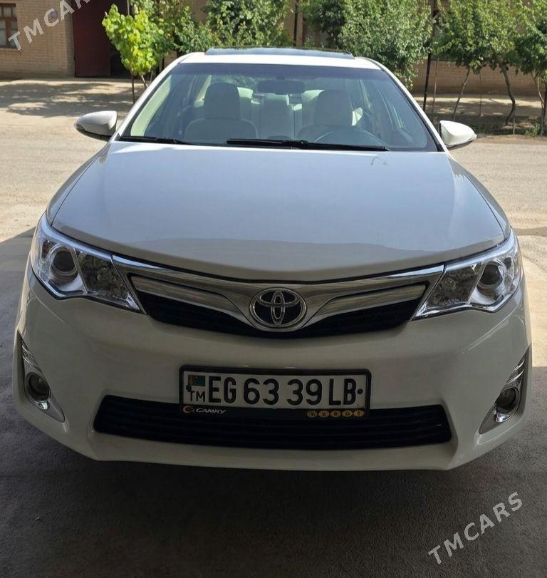 Toyota Camry 2013 - 240 000 TMT - Чарджоу - img 1