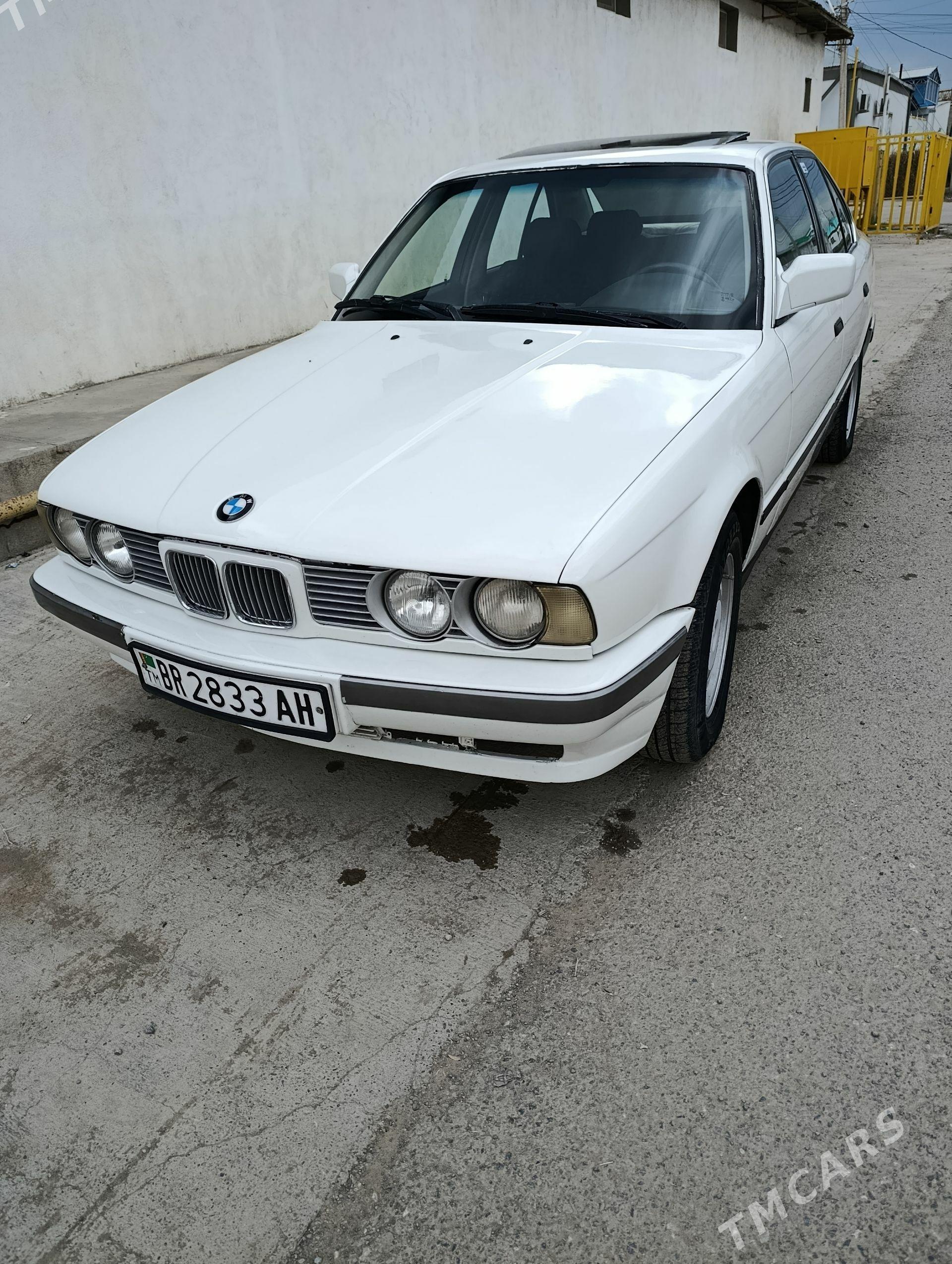 BMW 535 1992 - 52 000 TMT - Garadamak - img 1