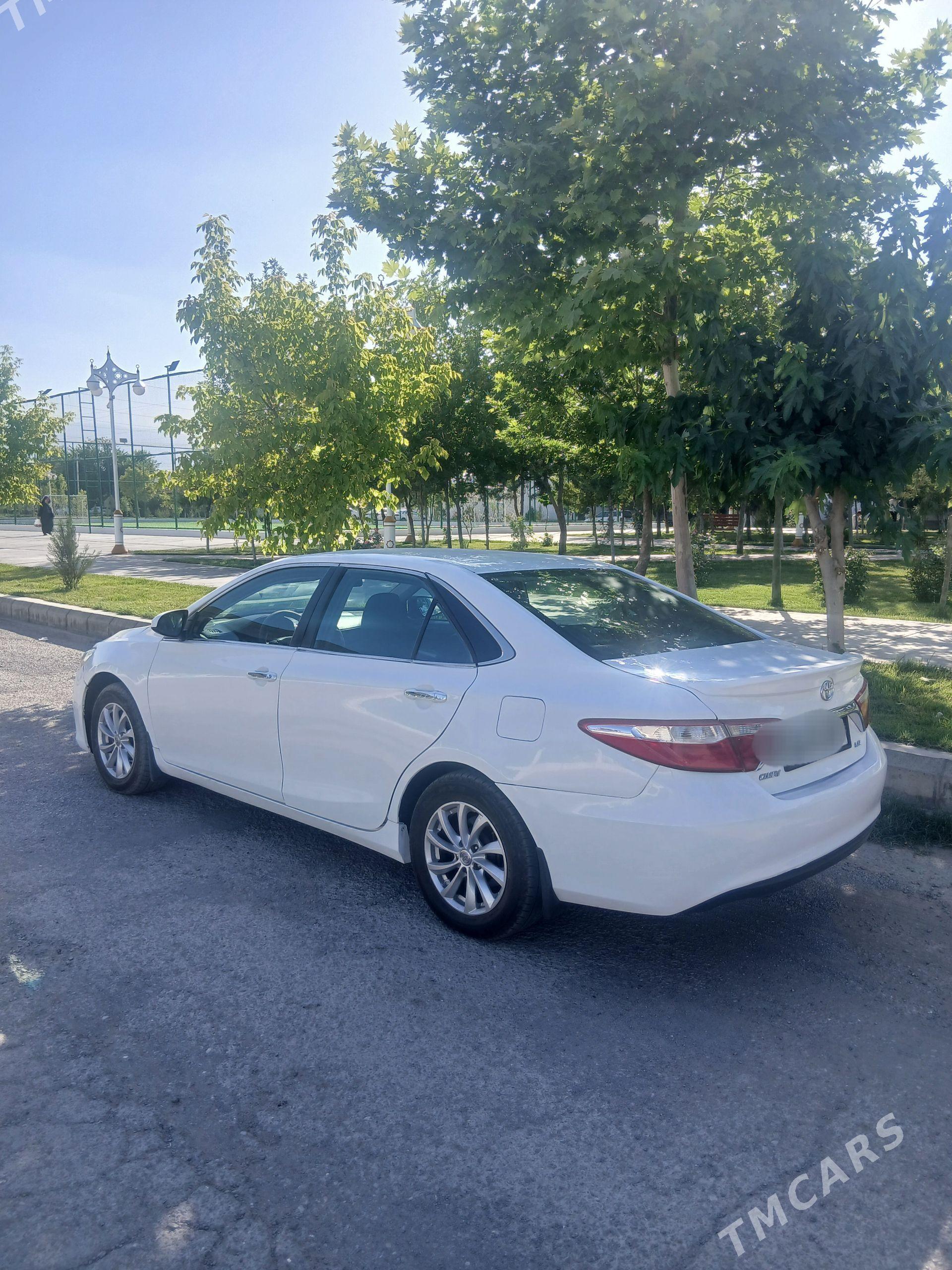 Toyota Camry 2016 - 205 000 TMT - Bedew - img 1