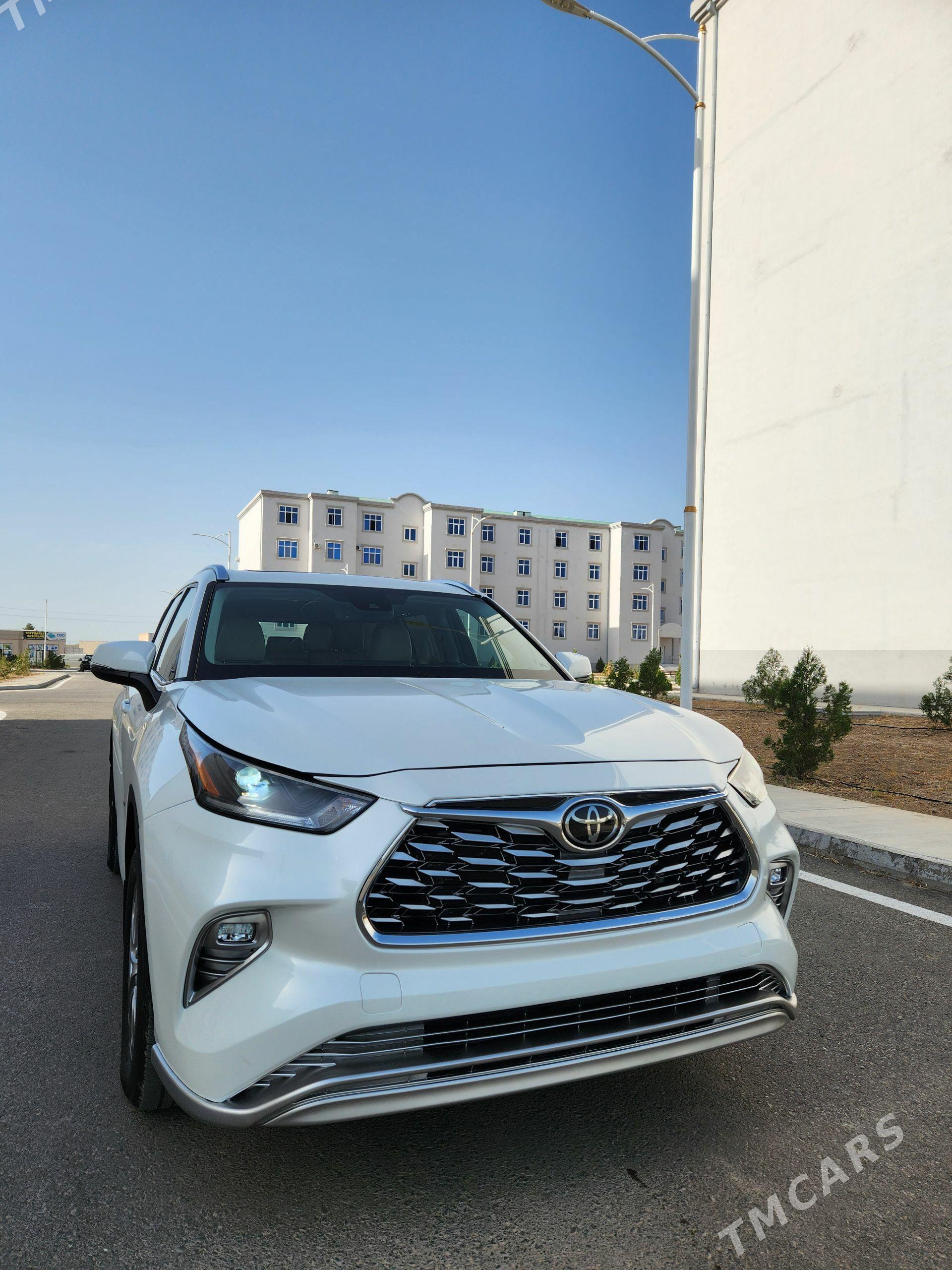 Toyota Highlander 2021 - 650 000 TMT - Мары - img 1